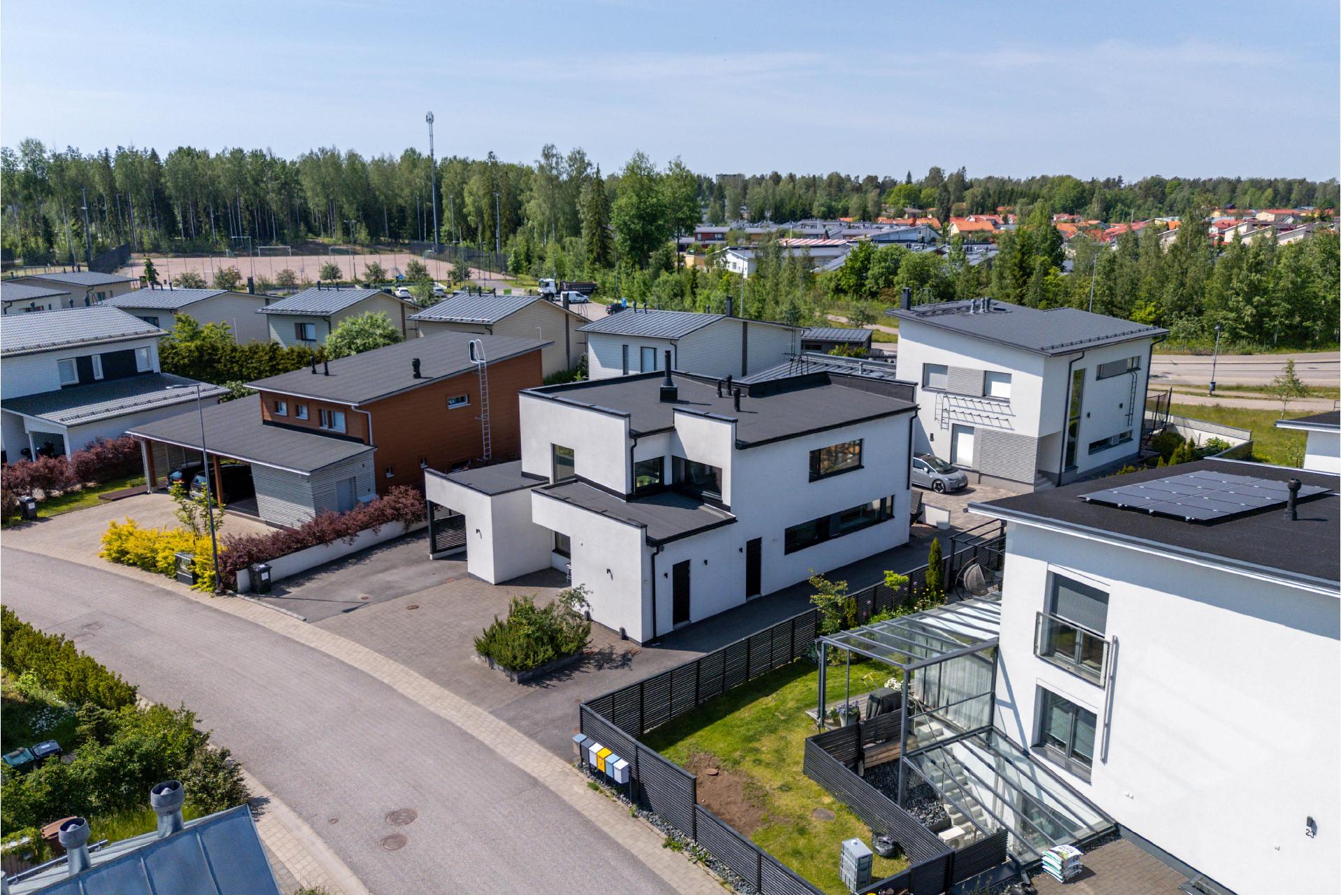 Rubiinikehä 25, Kannisto, Vantaa