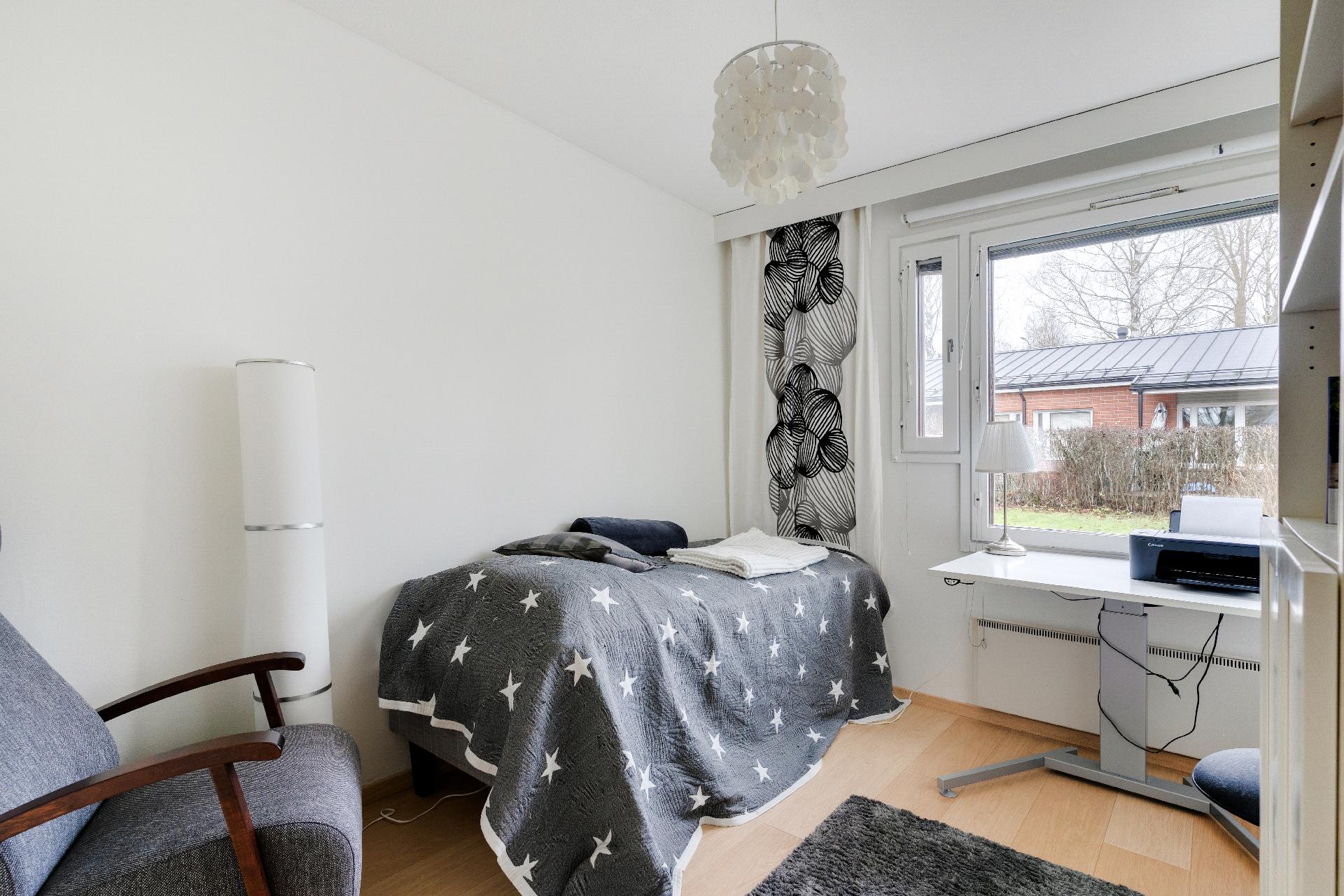 Kirvestie 24, Heikinlaakso, Helsinki