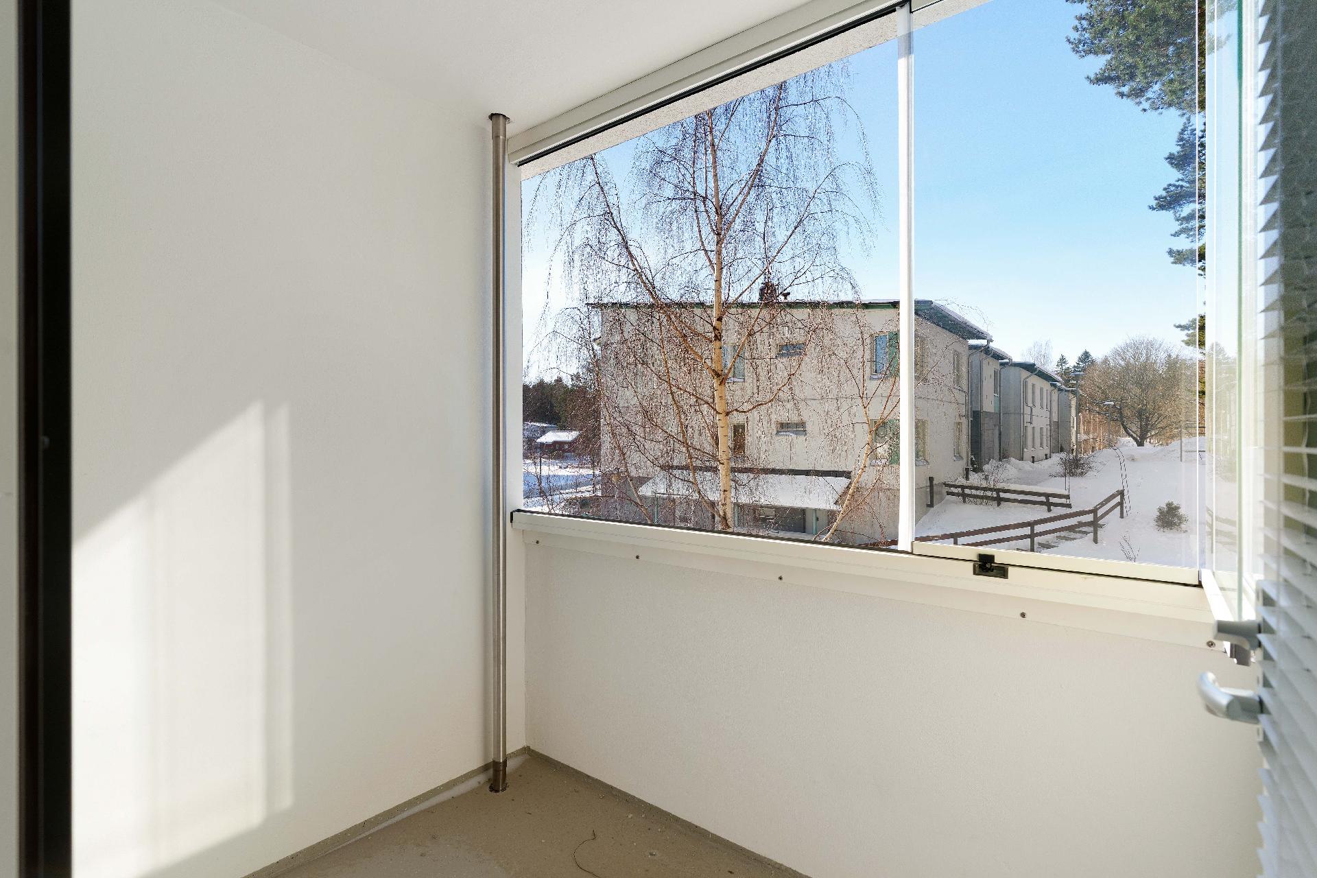 Isosaarentie 3, Laajasalo, Helsinki