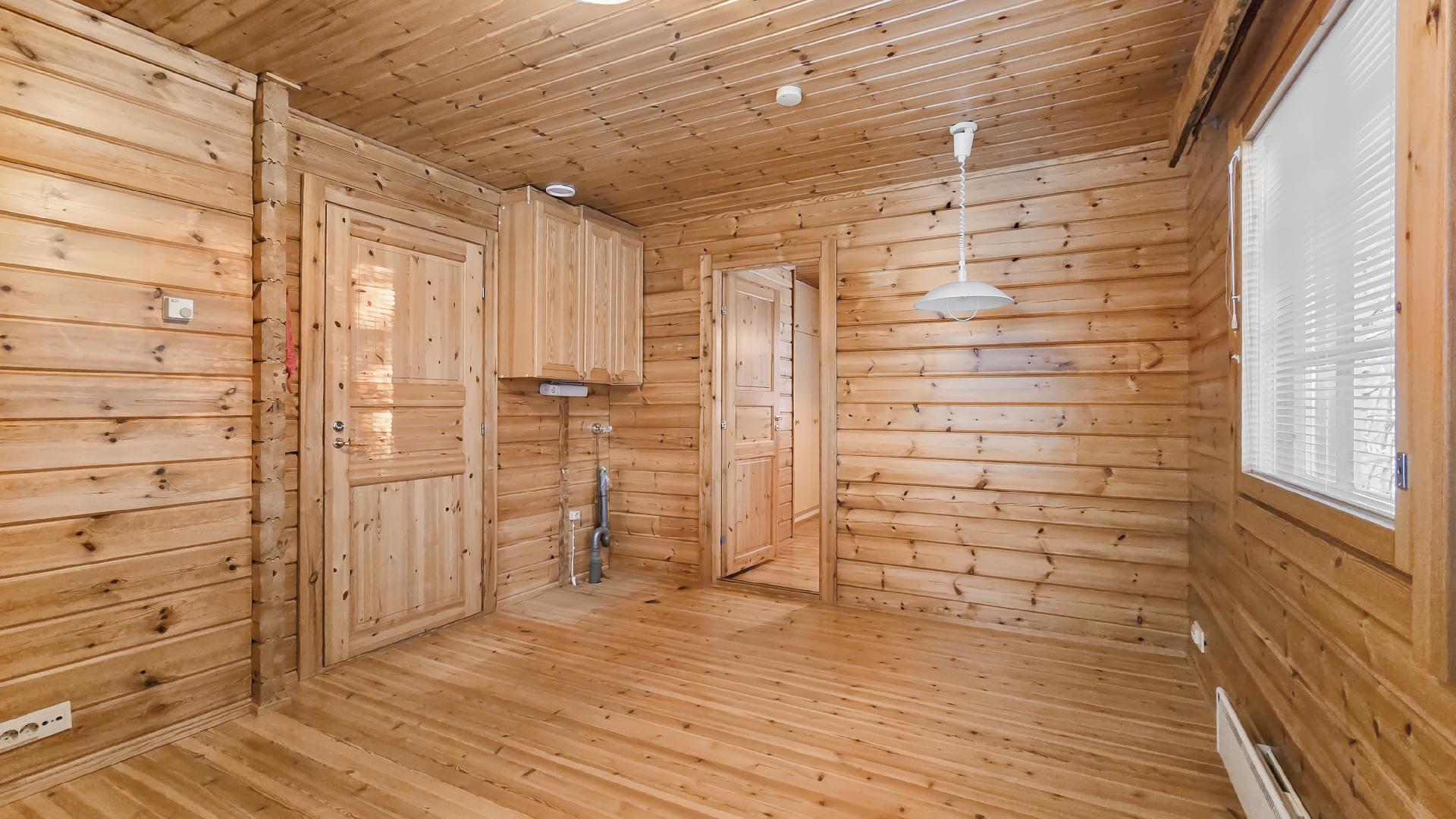 Makuuhuone 3 / tupa 2