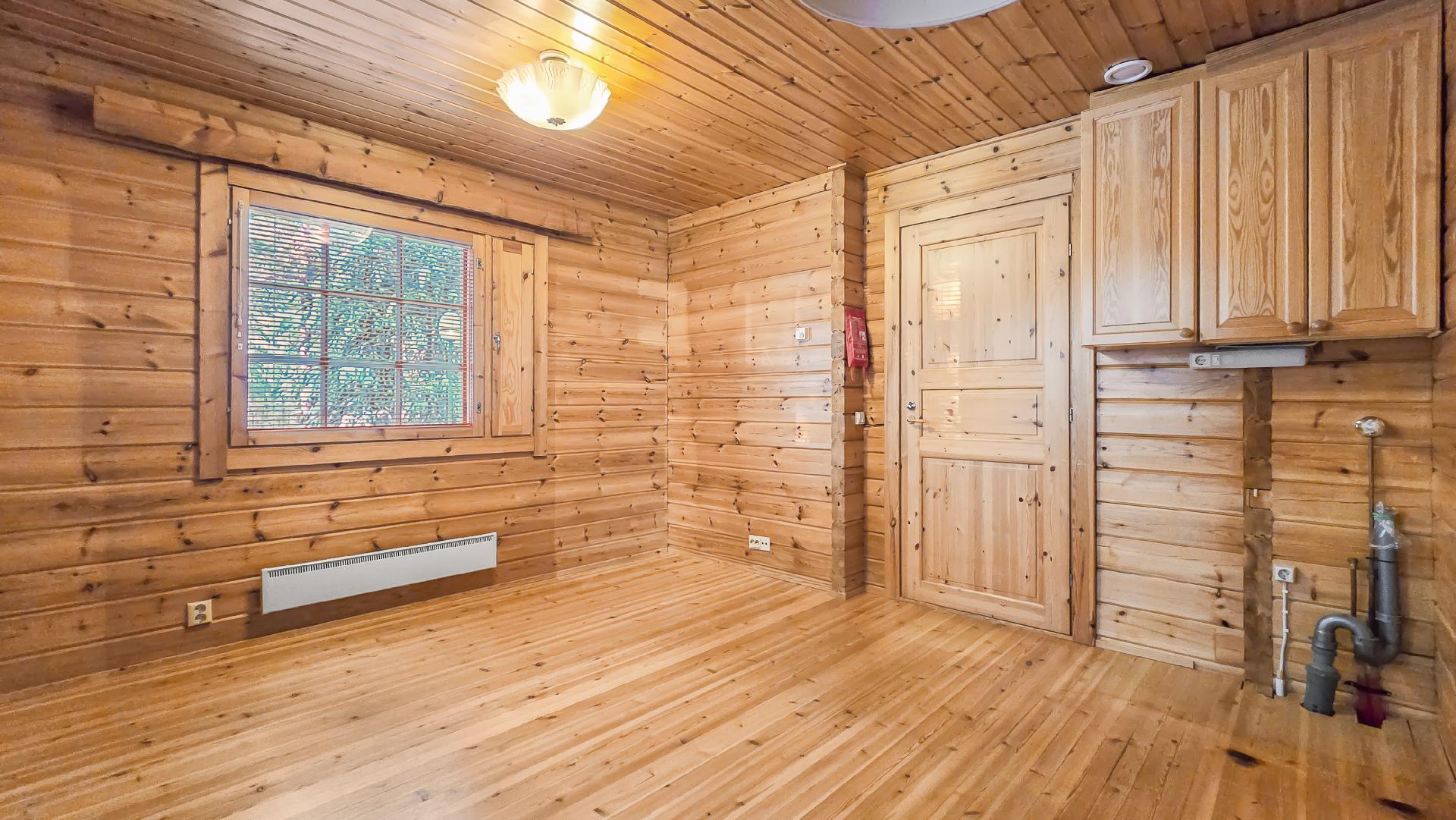 Makuuhuone 3 / tupa 2