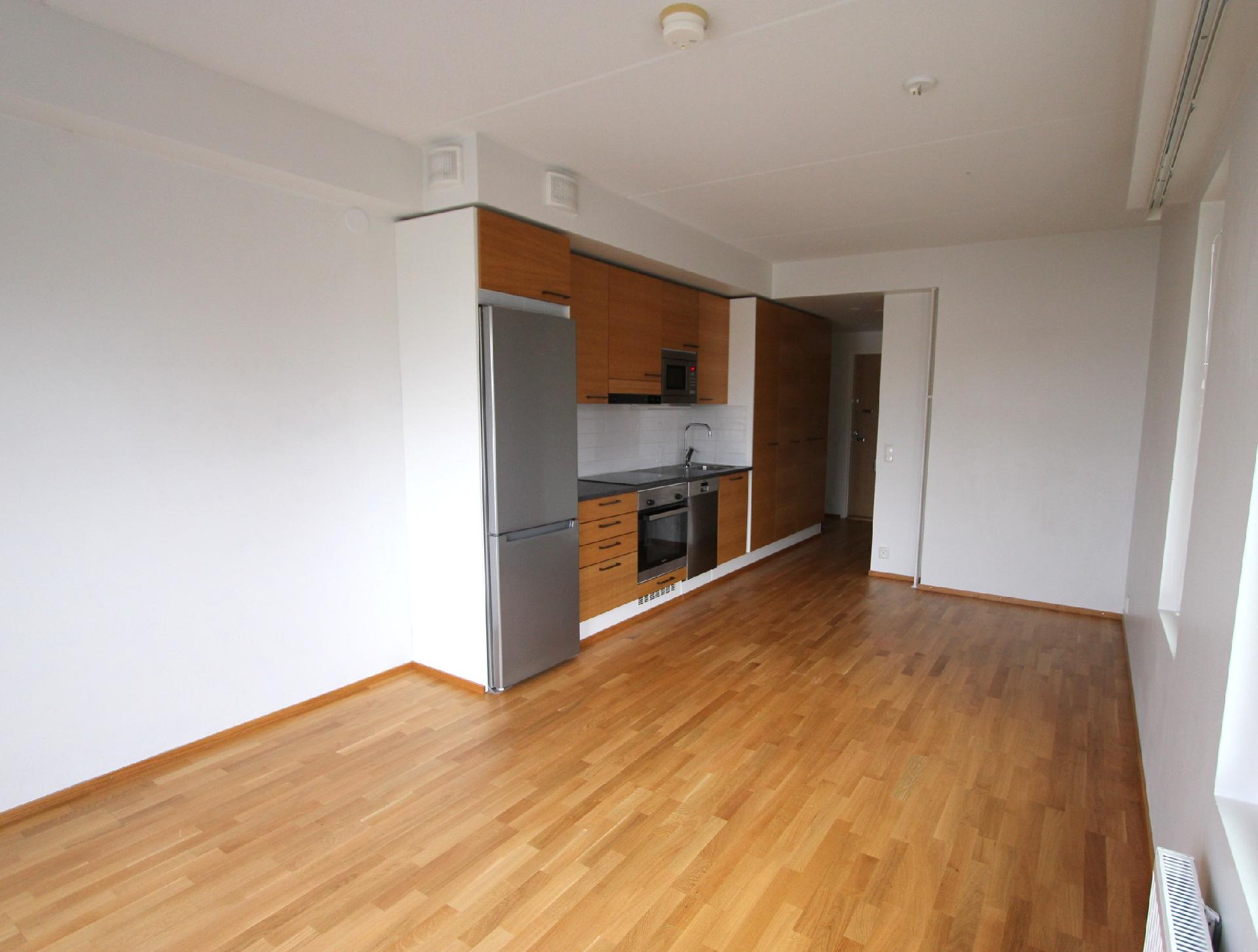 Huone ilman kalusteita