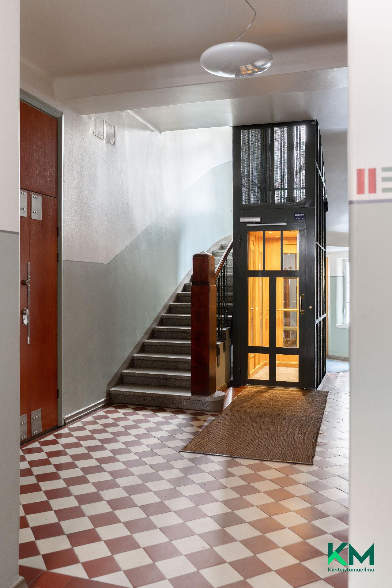 Runeberginkatu 8, Etu-Töölö, Helsinki