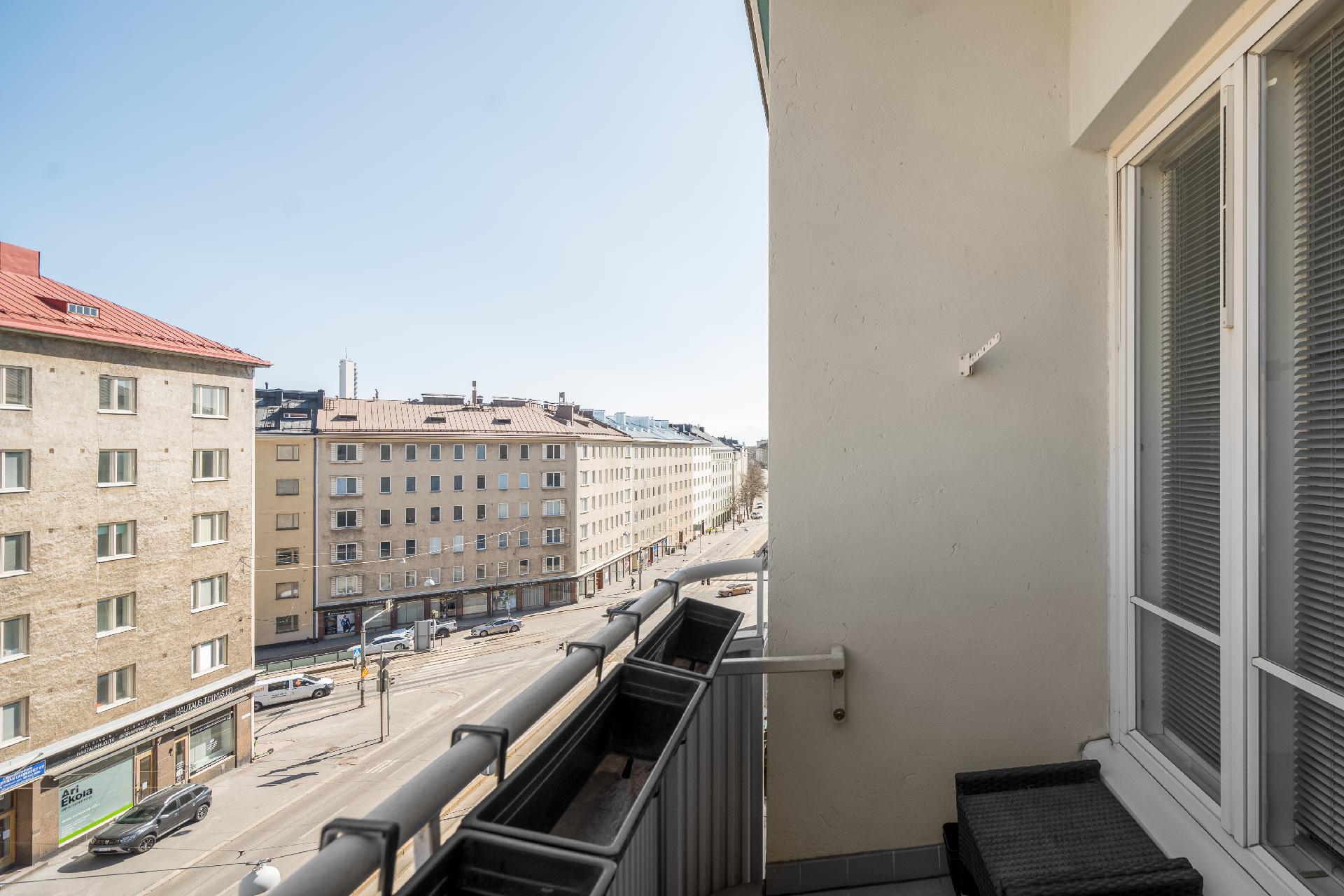 Mannerheimintie 100, Taka-Töölö, Helsinki