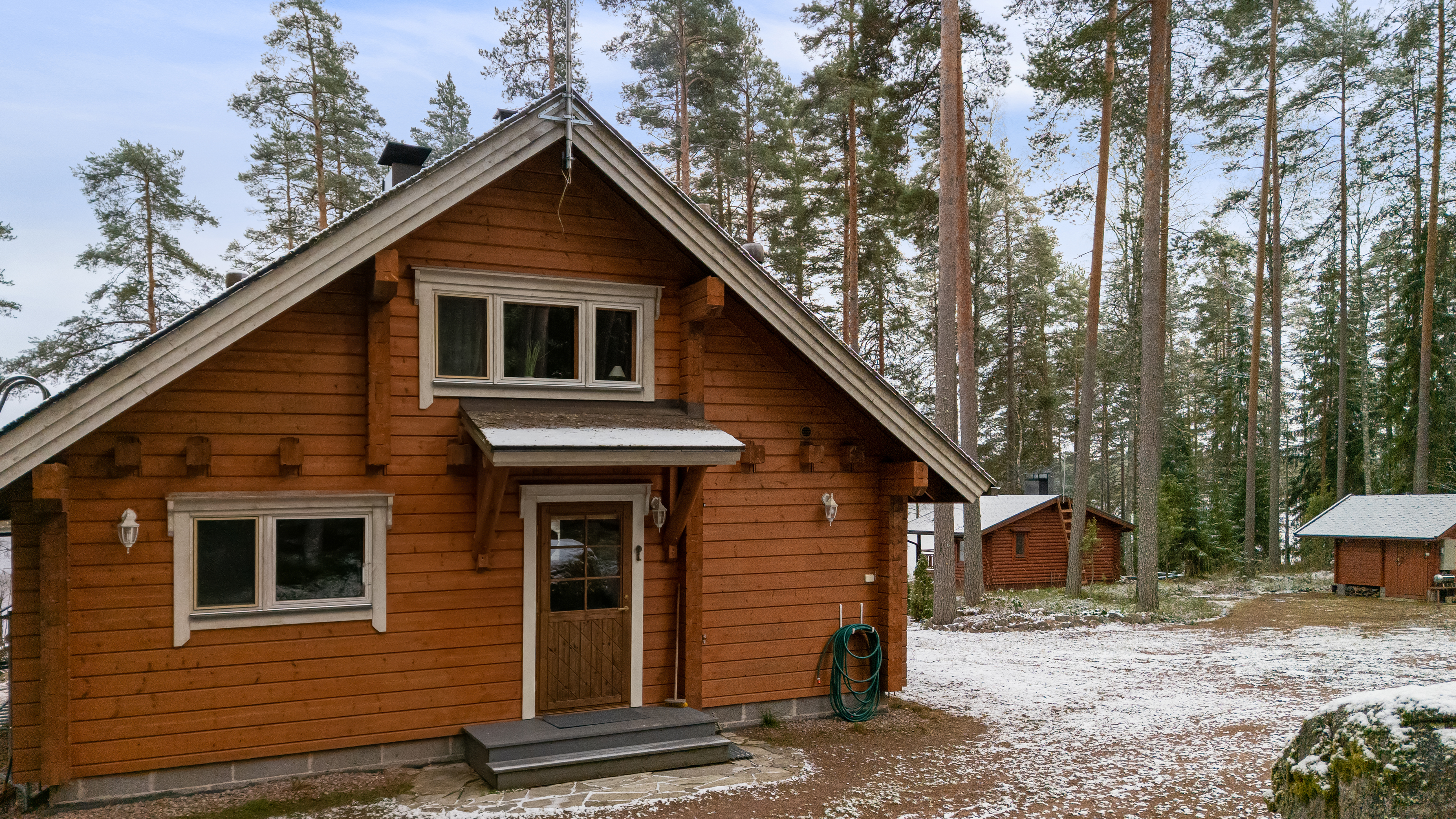 Pääsisäänkäynti