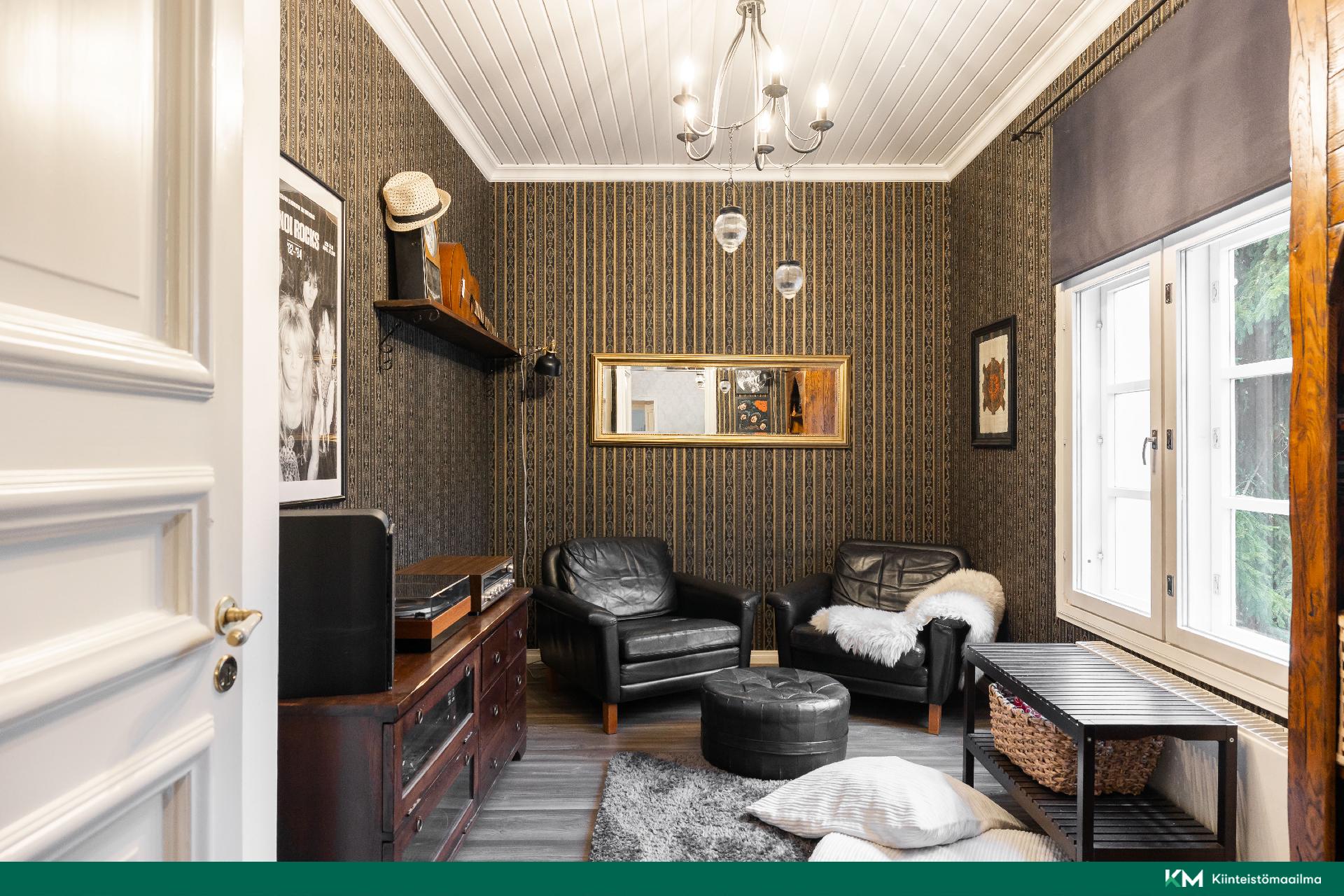 Ratakatu 6, Rauhala, Kotka