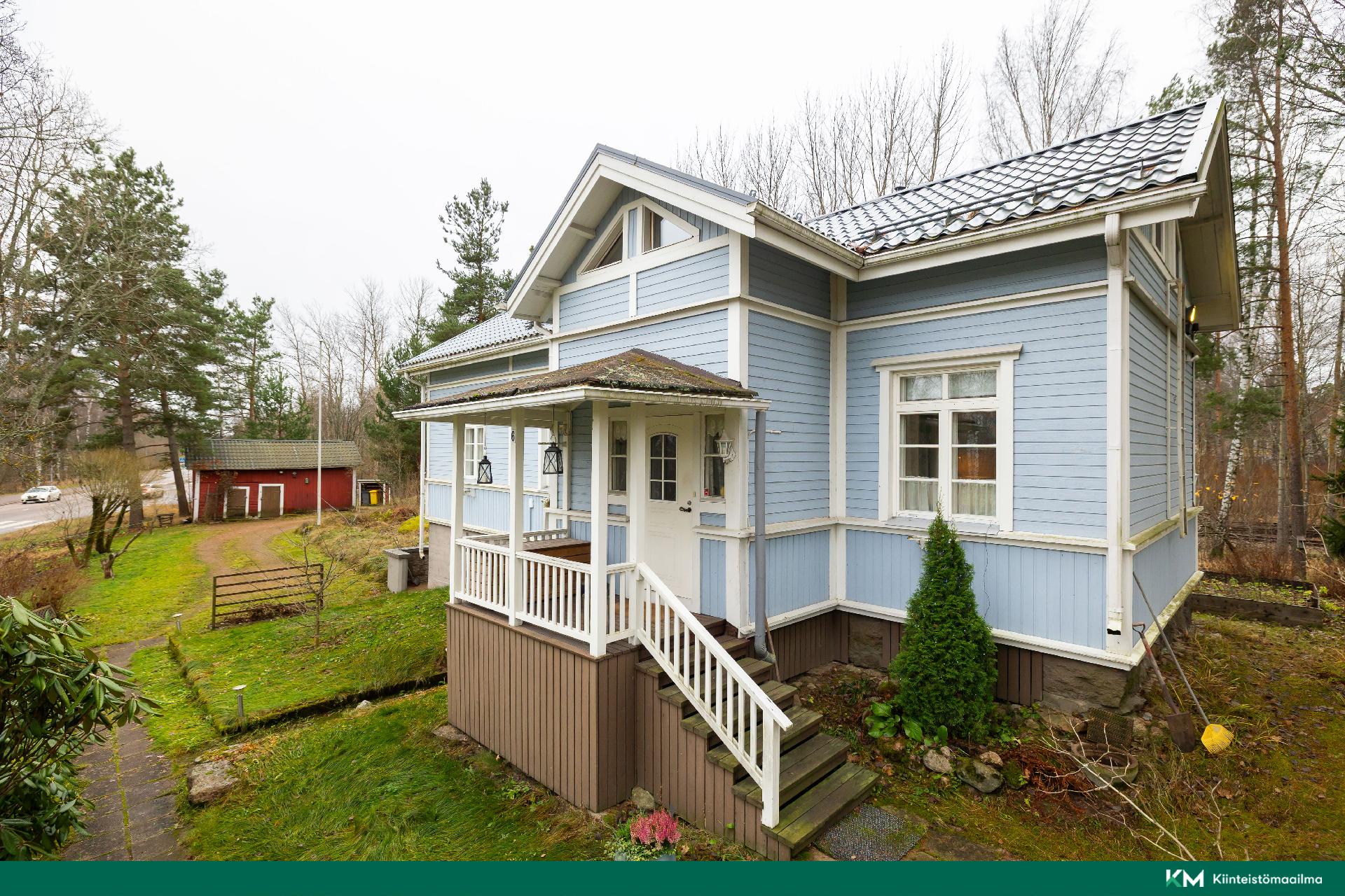 Ratakatu 6, Rauhala, Kotka