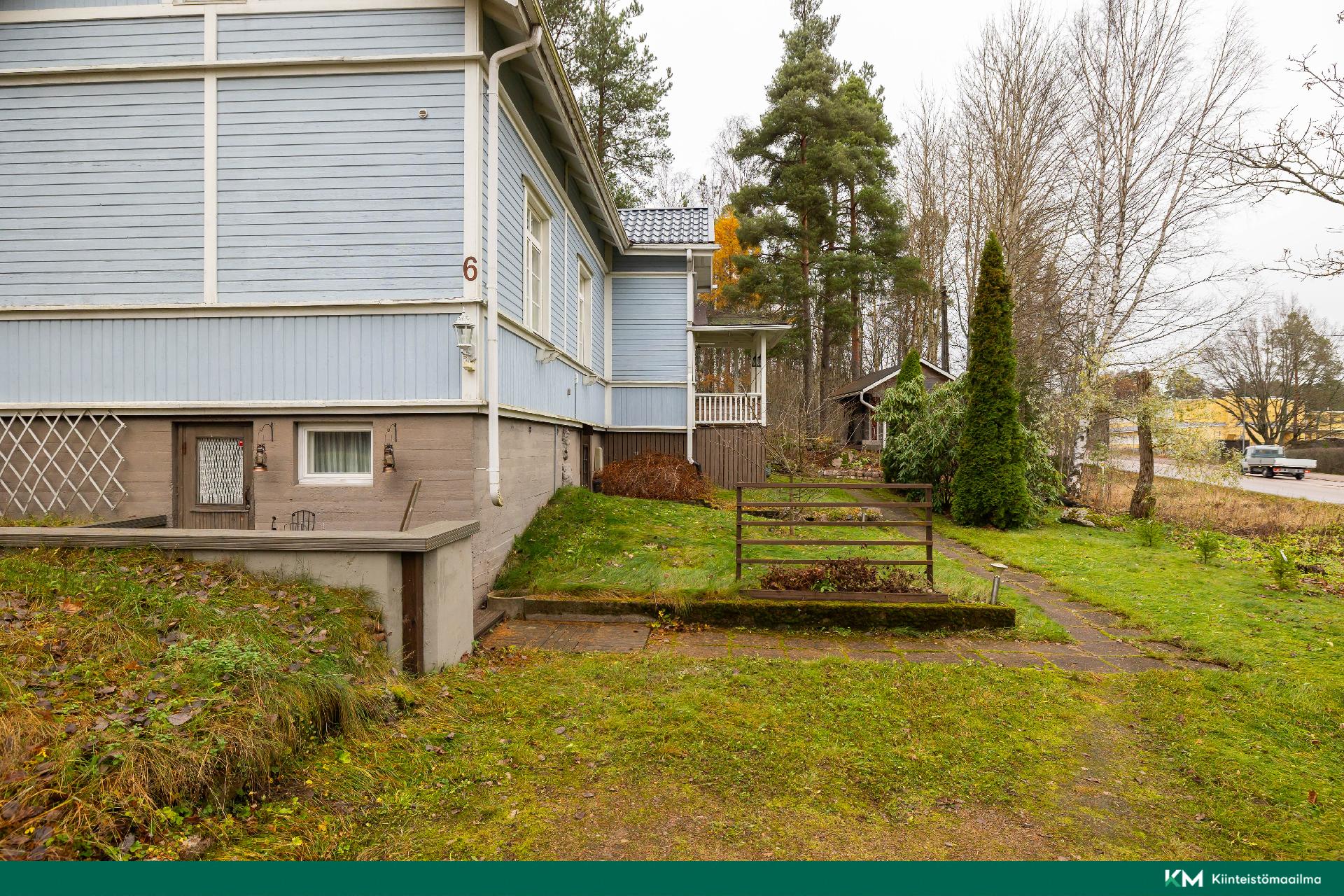 Ratakatu 6, Rauhala, Kotka