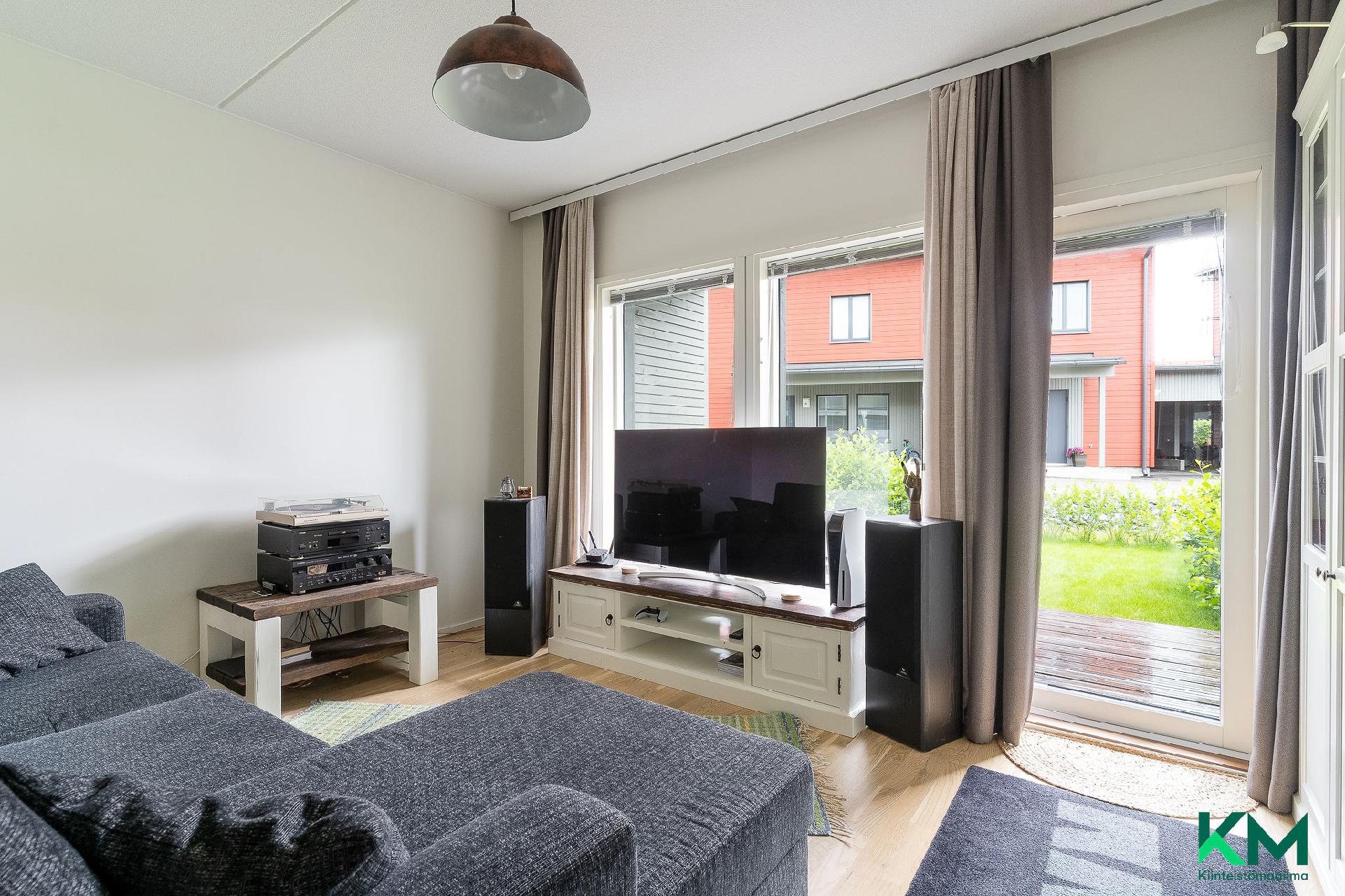 Heinurinkuja 6, Lintuhytti, Tampere