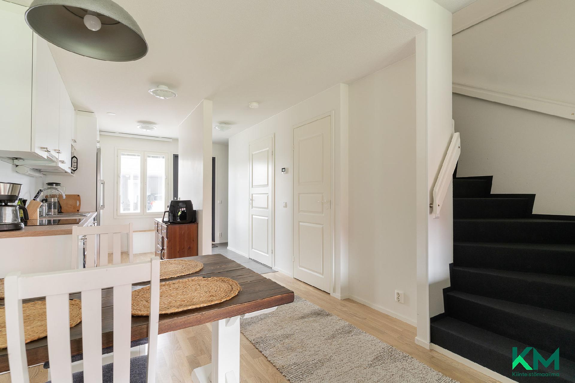 Heinurinkuja 6, Lintuhytti, Tampere