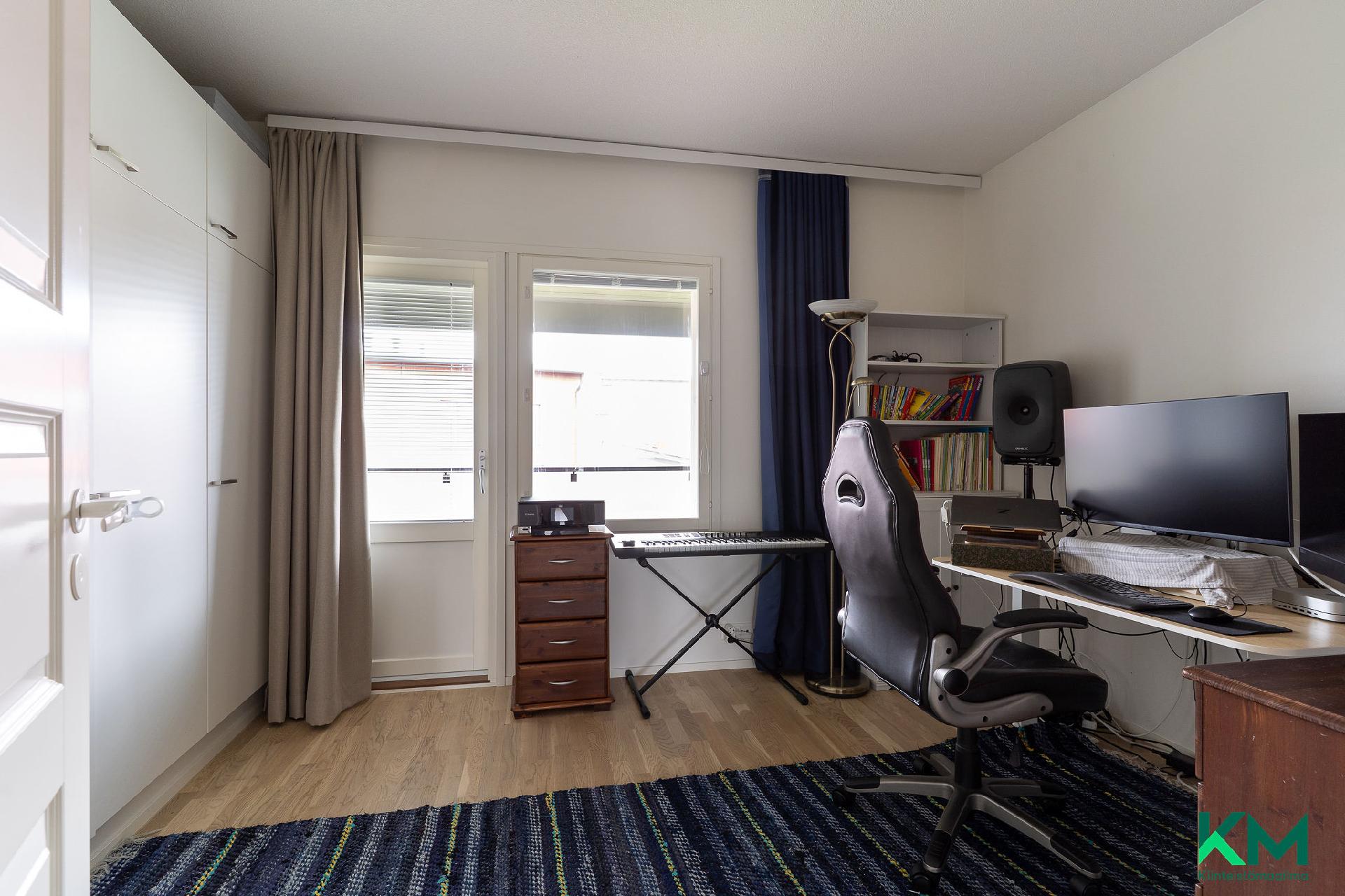 Heinurinkuja 6, Lintuhytti, Tampere