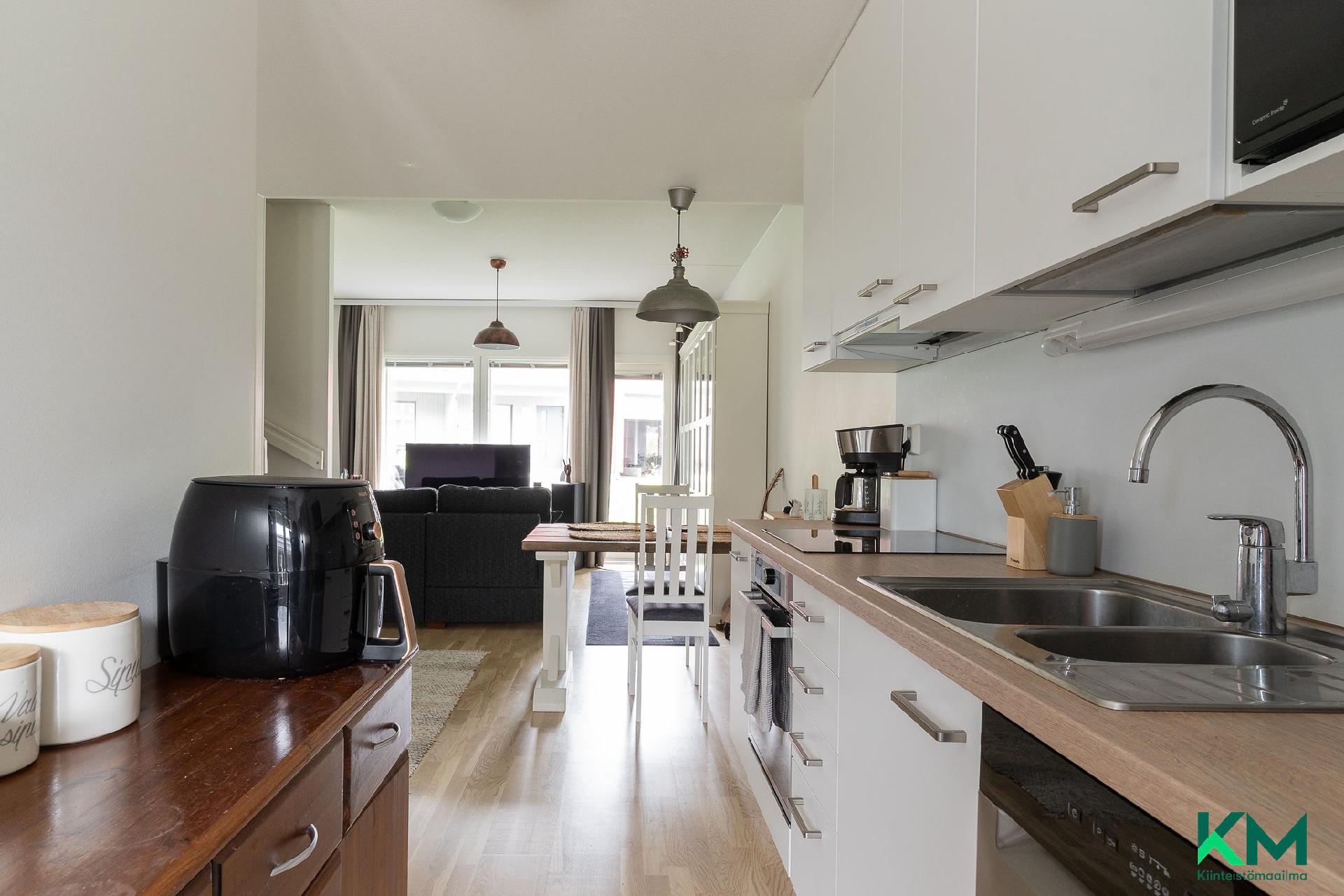 Heinurinkuja 6, Lintuhytti, Tampere