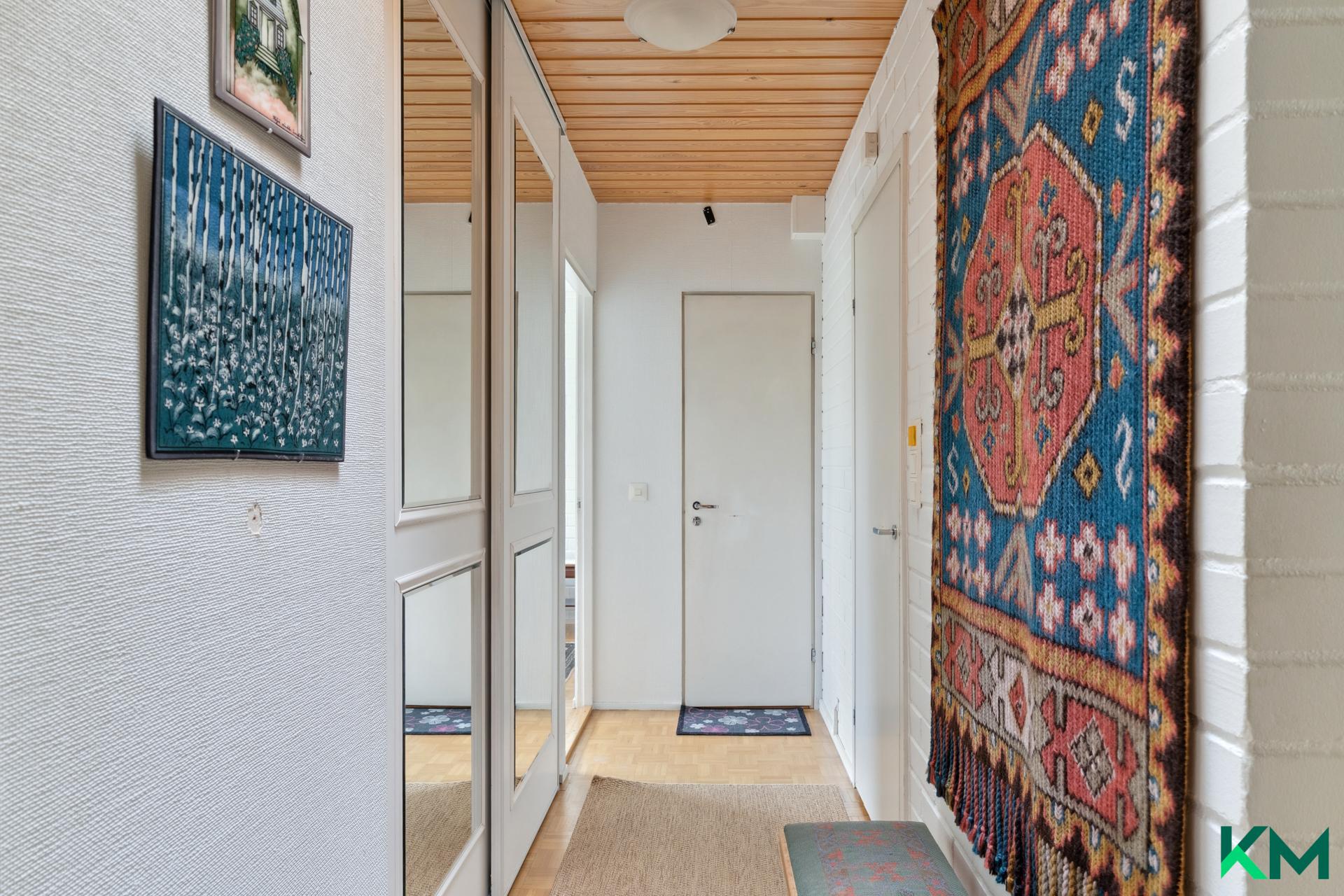 Lastatie 20, Länsi-Pakila, Helsinki