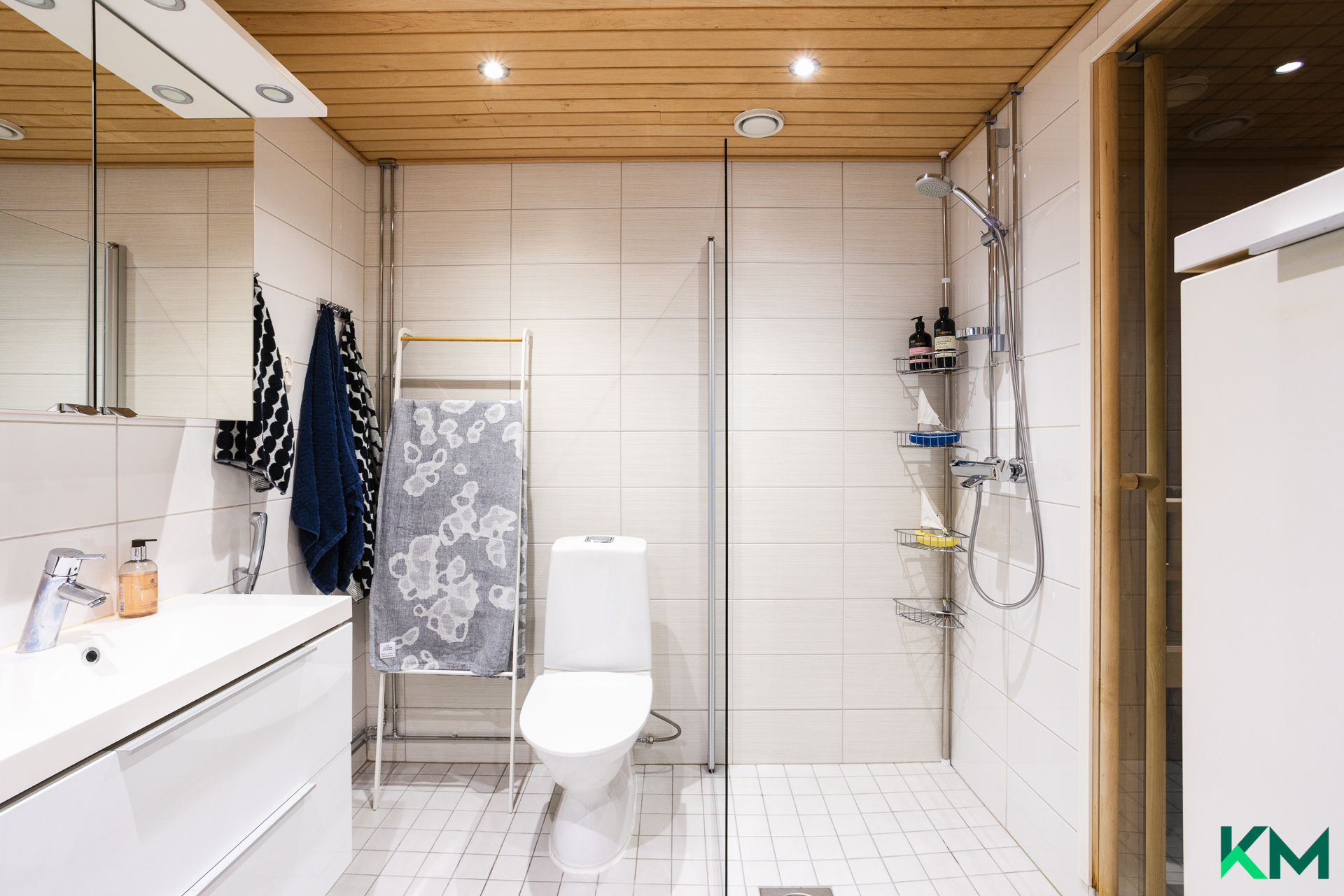 Nahkahousuntie 1, Lauttasaari, Helsinki