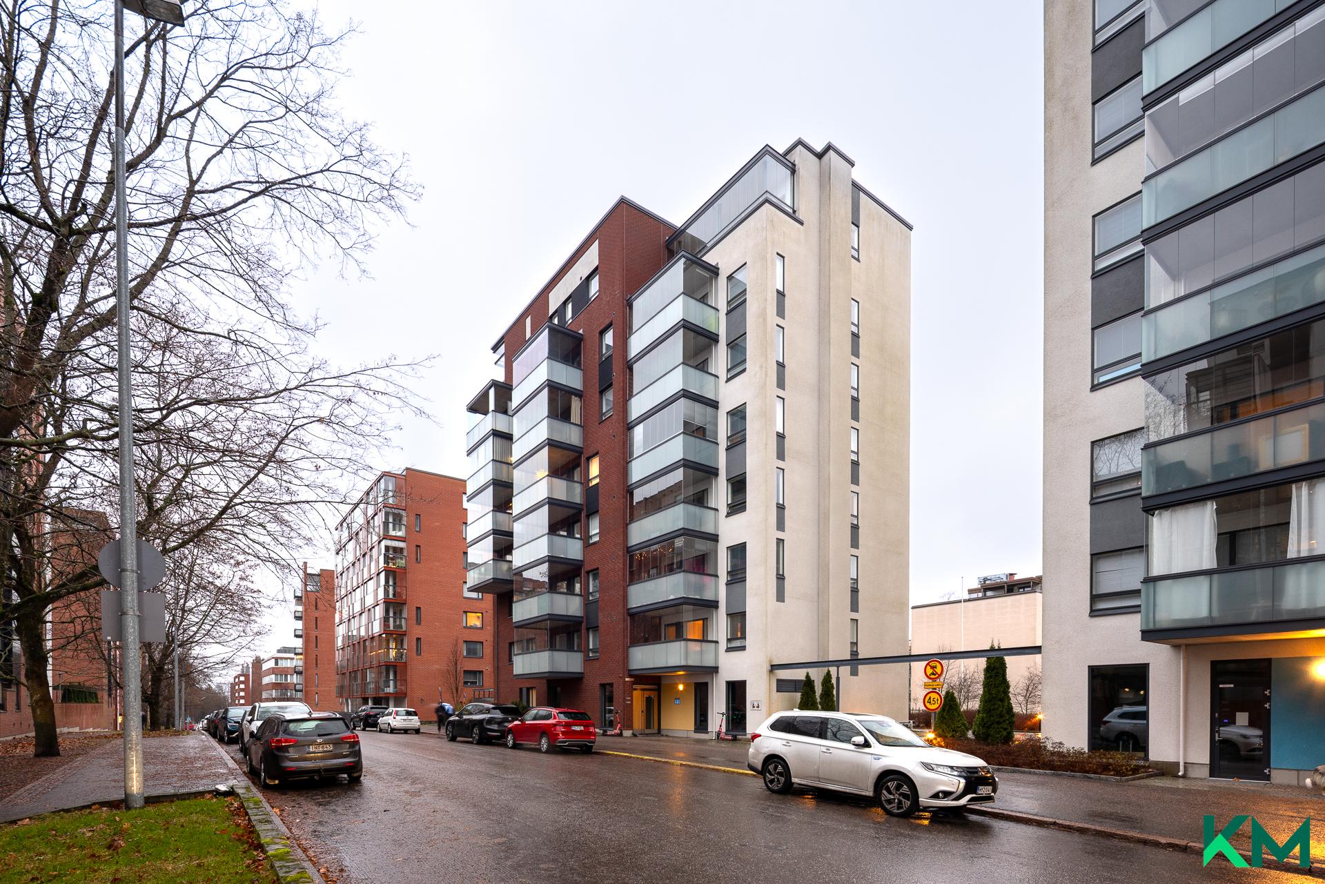 Nahkahousuntie 1, Lauttasaari, Helsinki