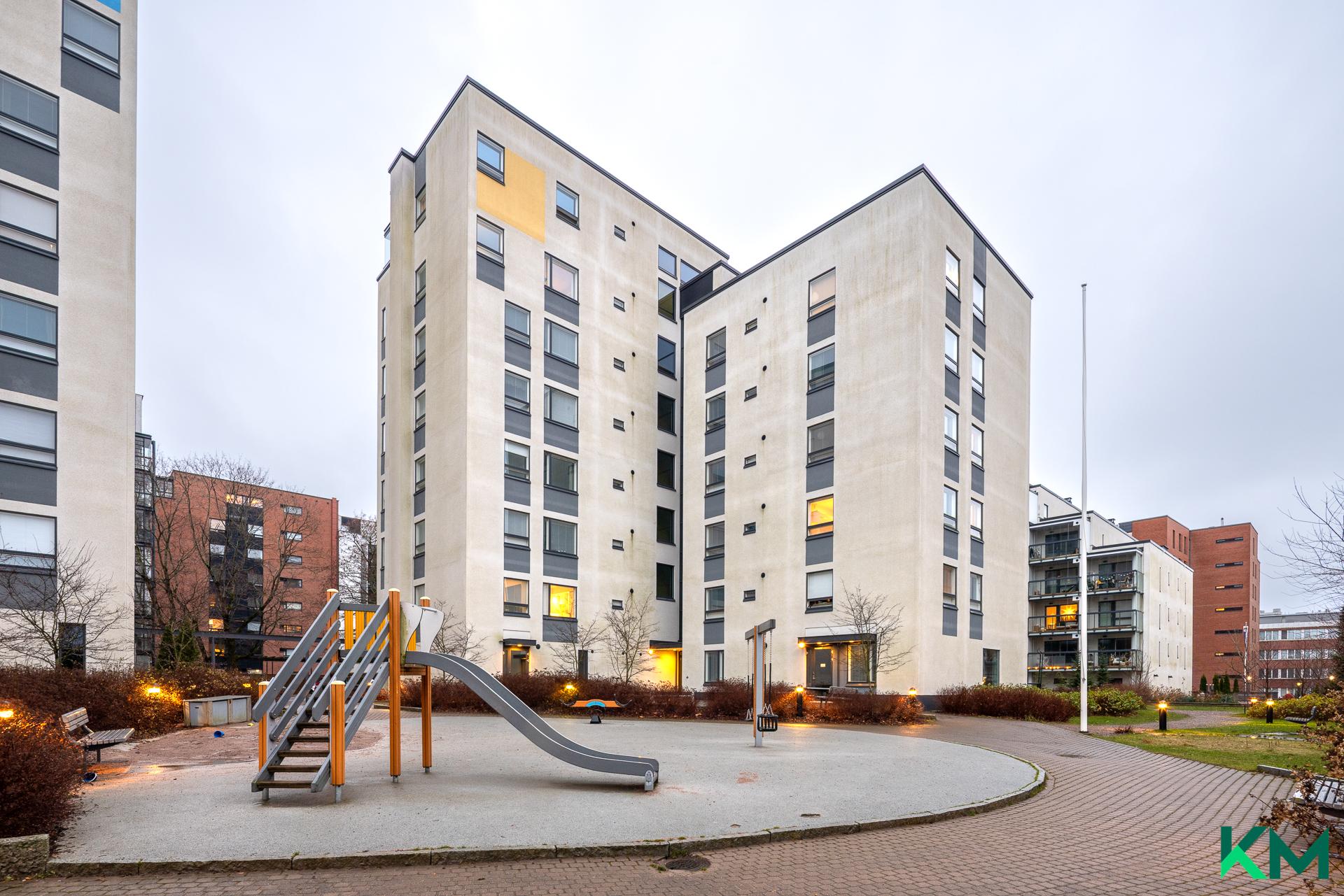 Nahkahousuntie 1, Lauttasaari, Helsinki