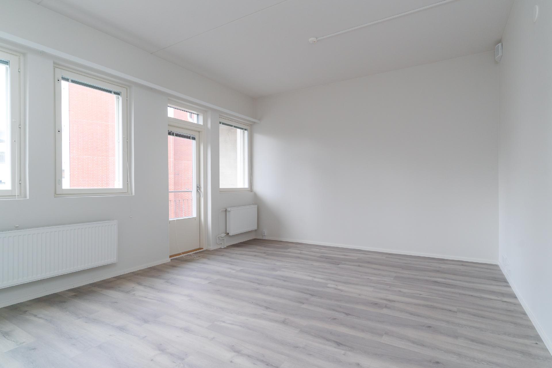 Todella tilava olohuone