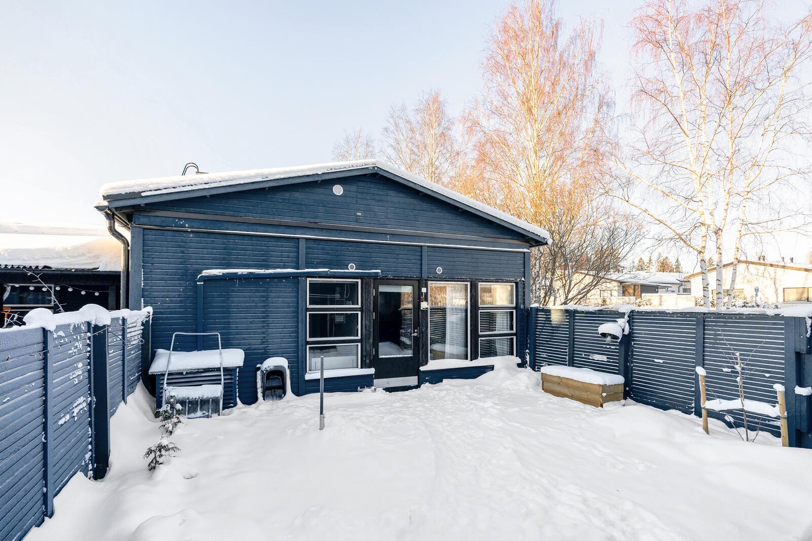 Jenkkapolku 28, Kyrölä, Järvenpää