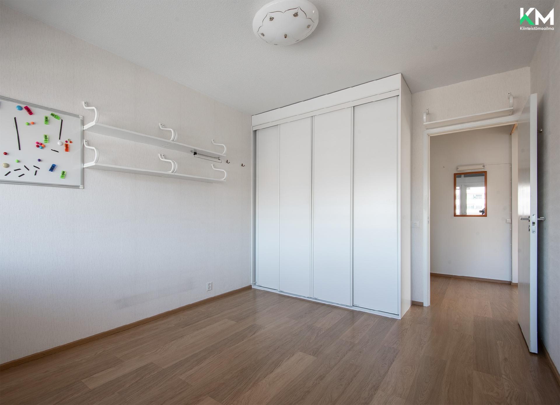 Lumparlankatu 11, Keskusta, Raisio