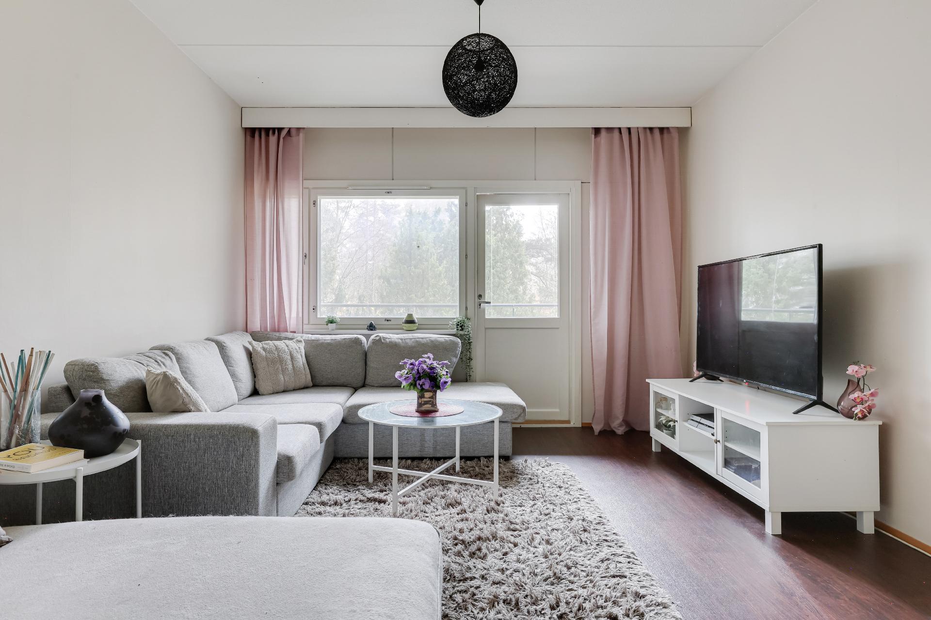 Mätästie 3, Suurmetsä, Helsinki