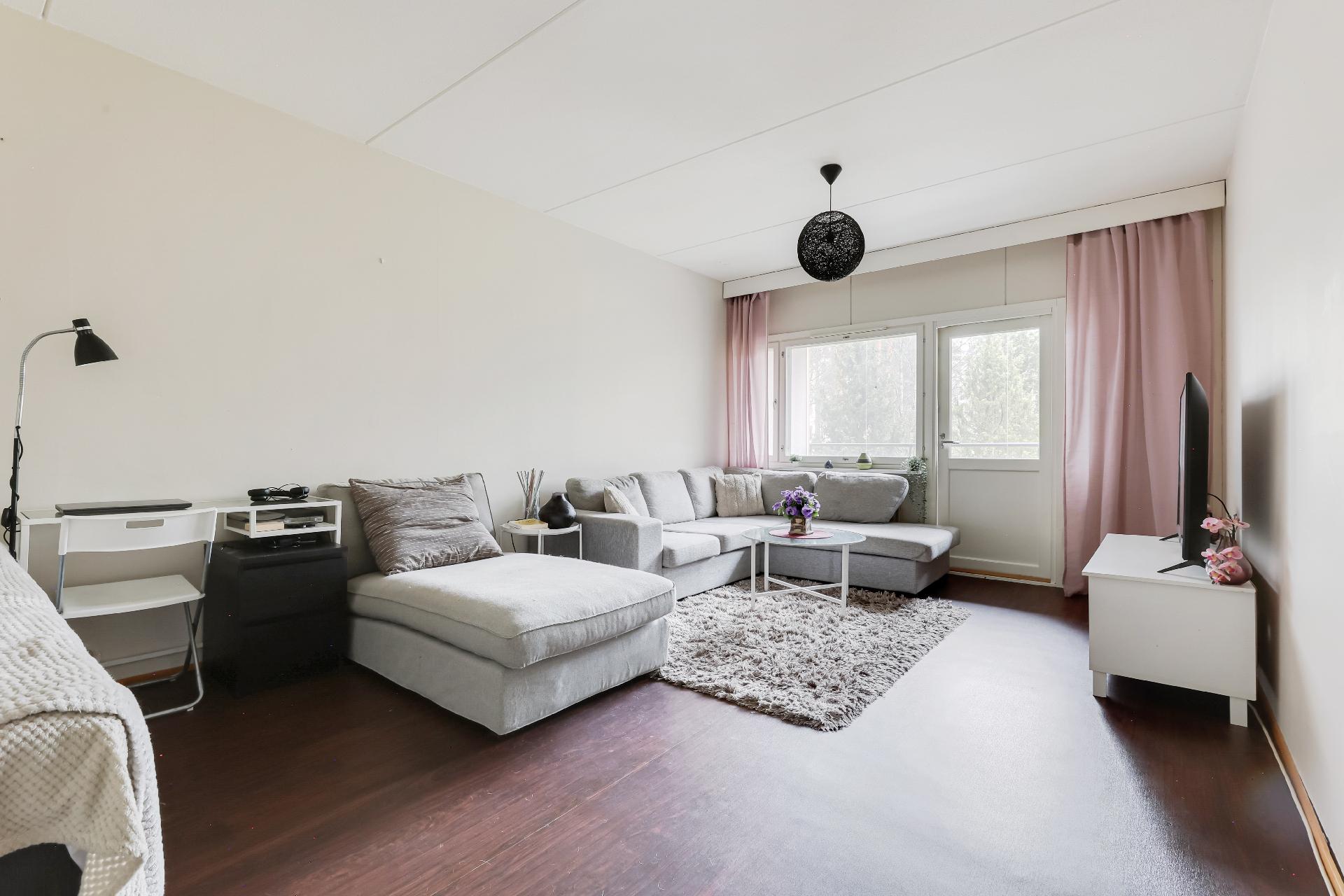 Mätästie 3, Suurmetsä, Helsinki