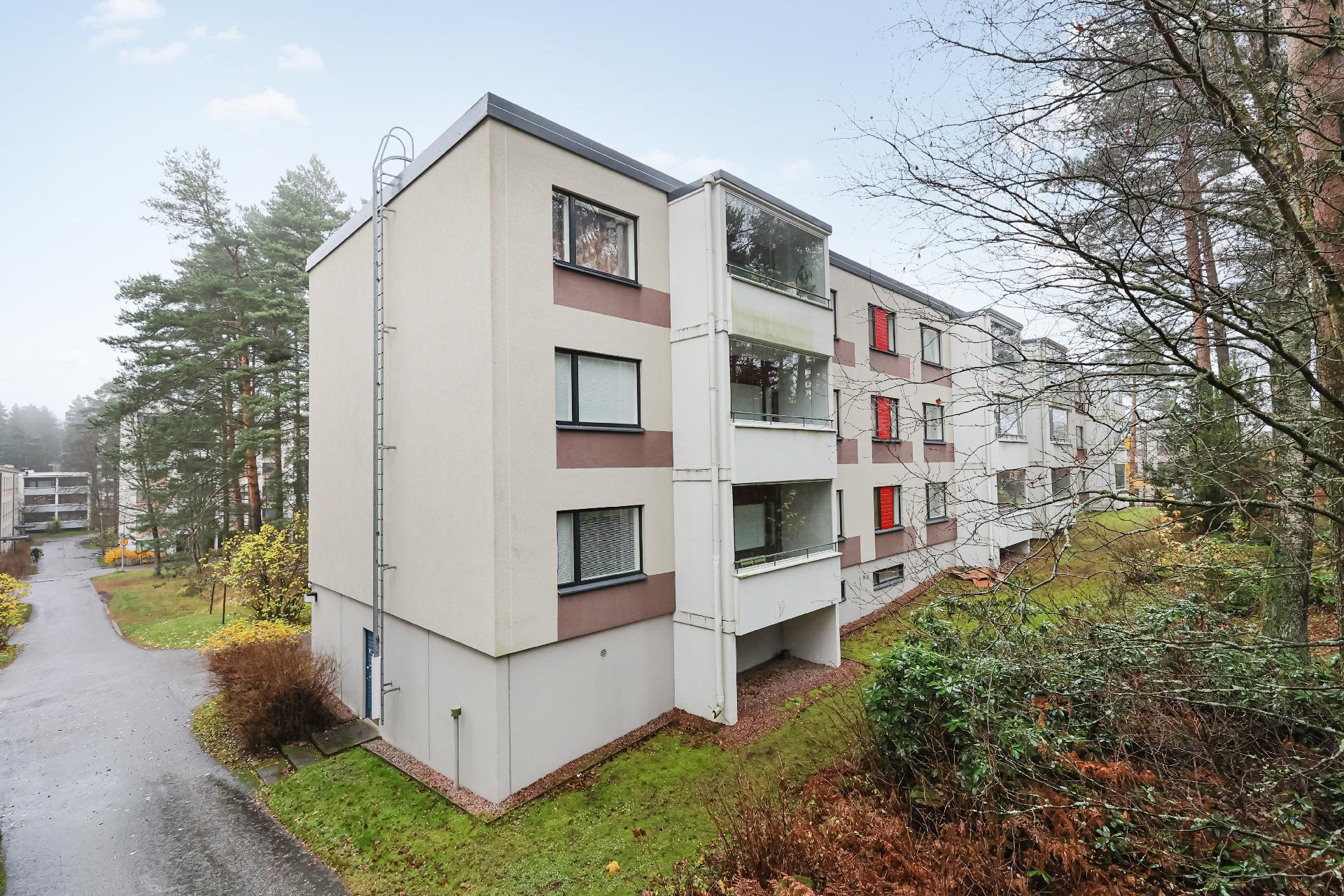 Mätästie 3, Suurmetsä, Helsinki