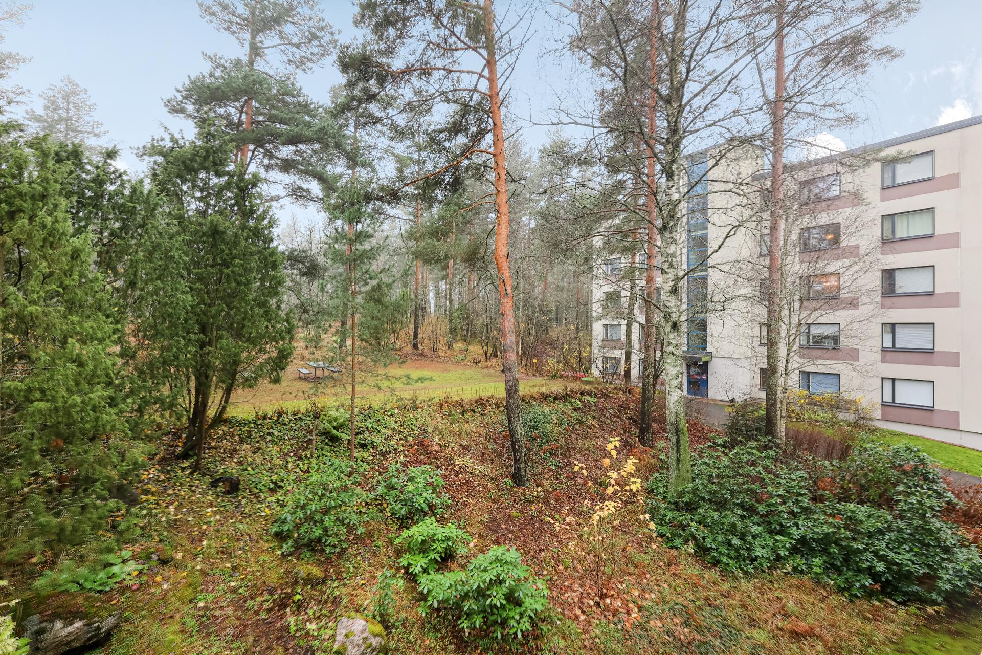 Mätästie 3, Suurmetsä, Helsinki