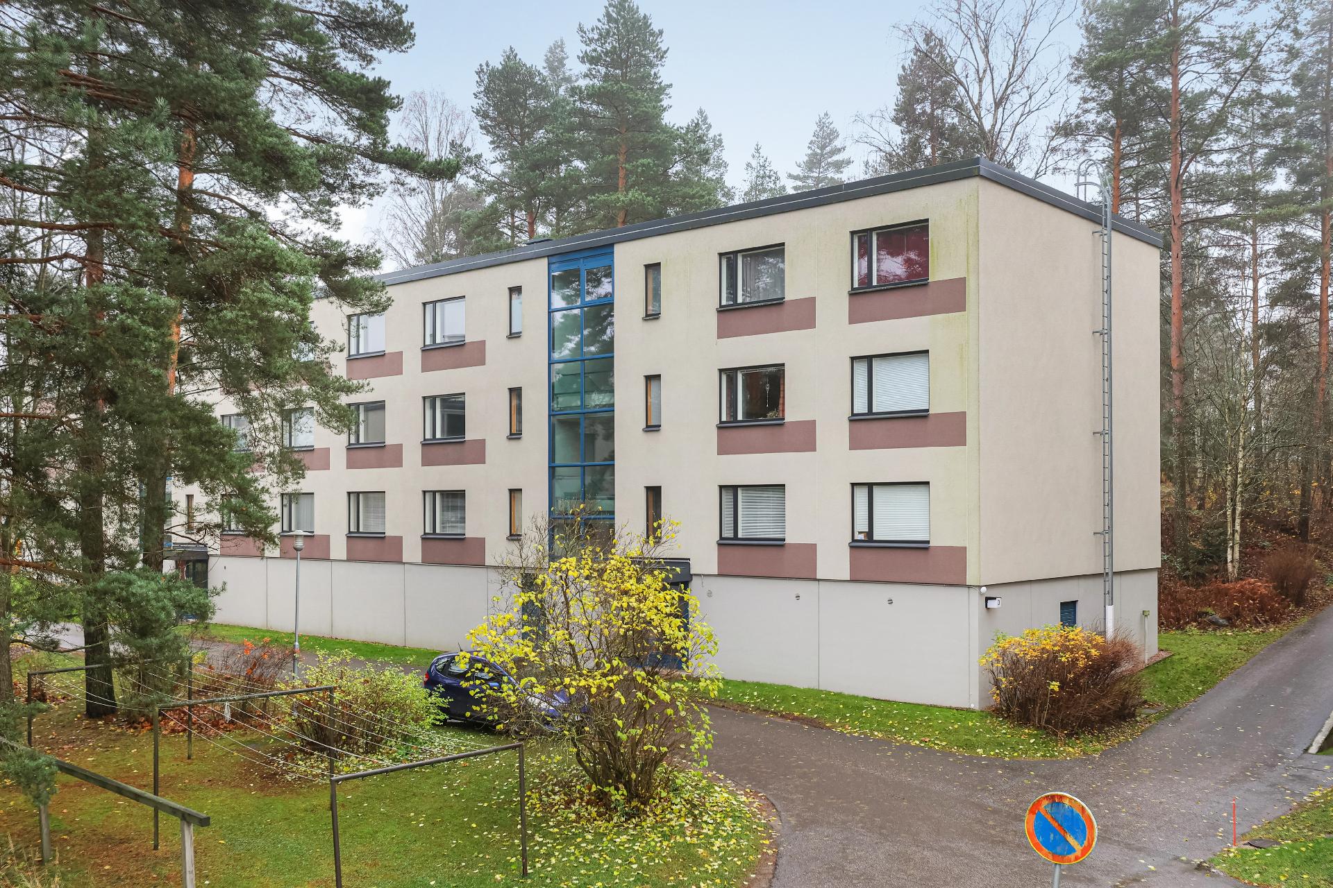 Mätästie 3, Suurmetsä, Helsinki