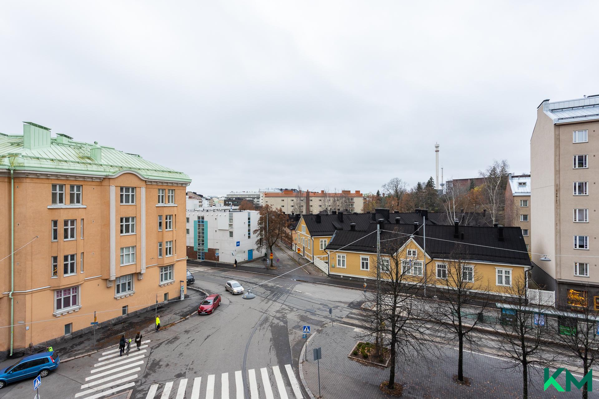 Upeat näkymät Lintsille ja työläiskortteliin