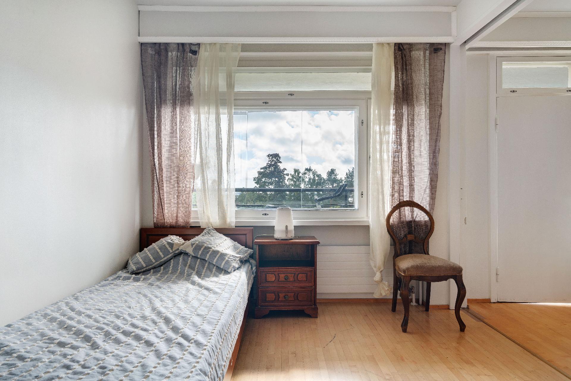 Relanderinaukio 1, Kulosaari, Helsinki