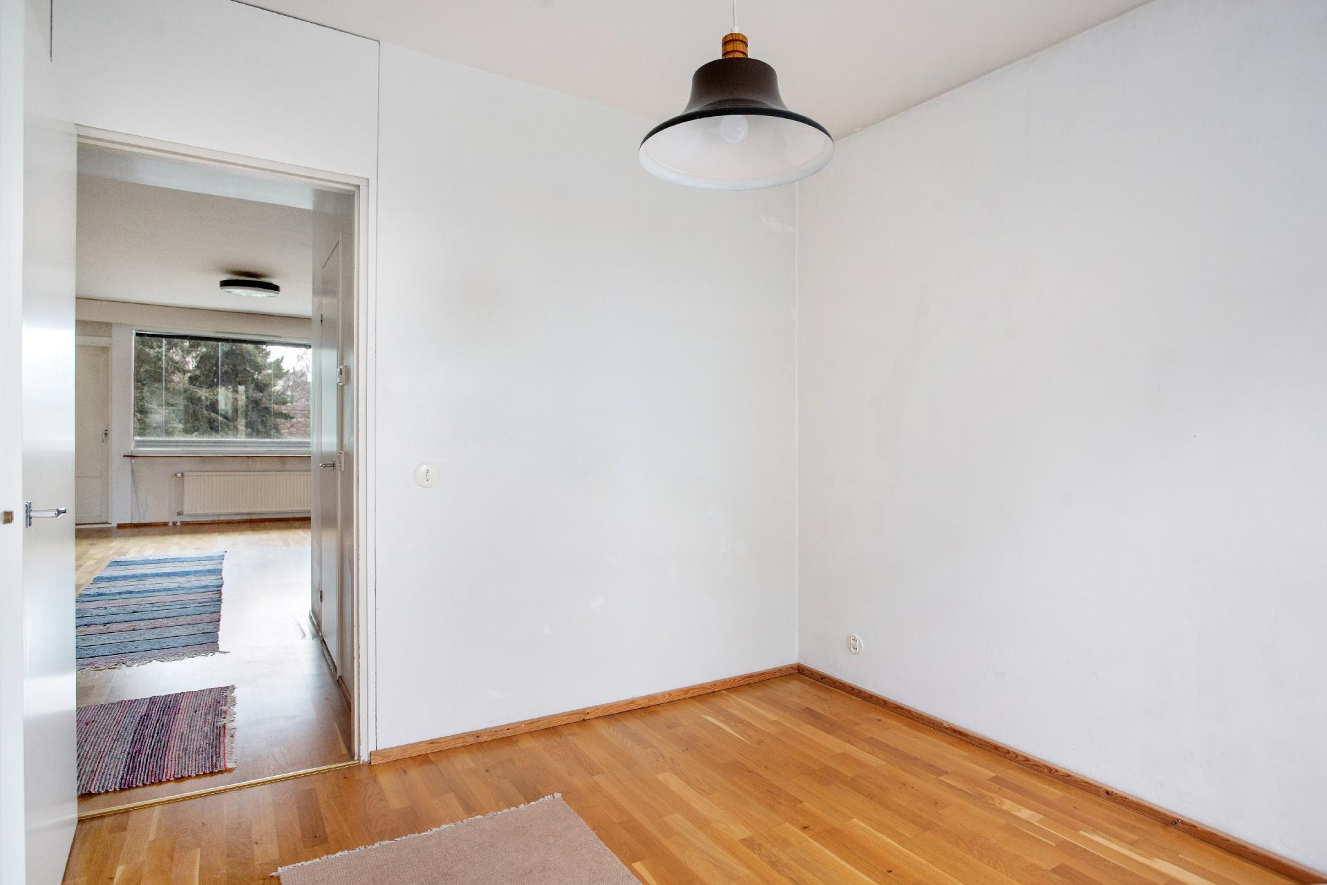 Kielotie 30-32, Tikkurila, Vantaa