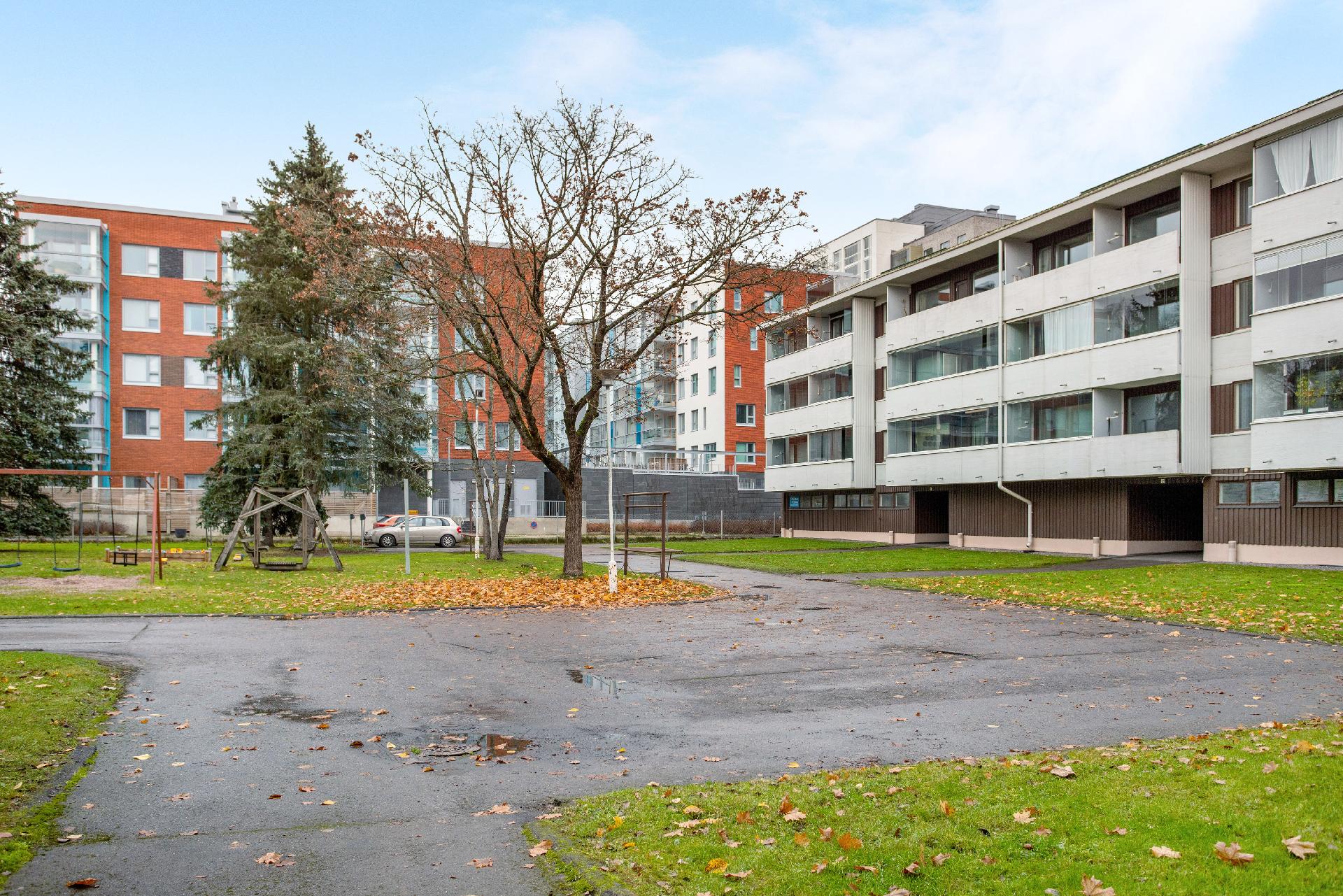 Kielotie 30-32, Tikkurila, Vantaa