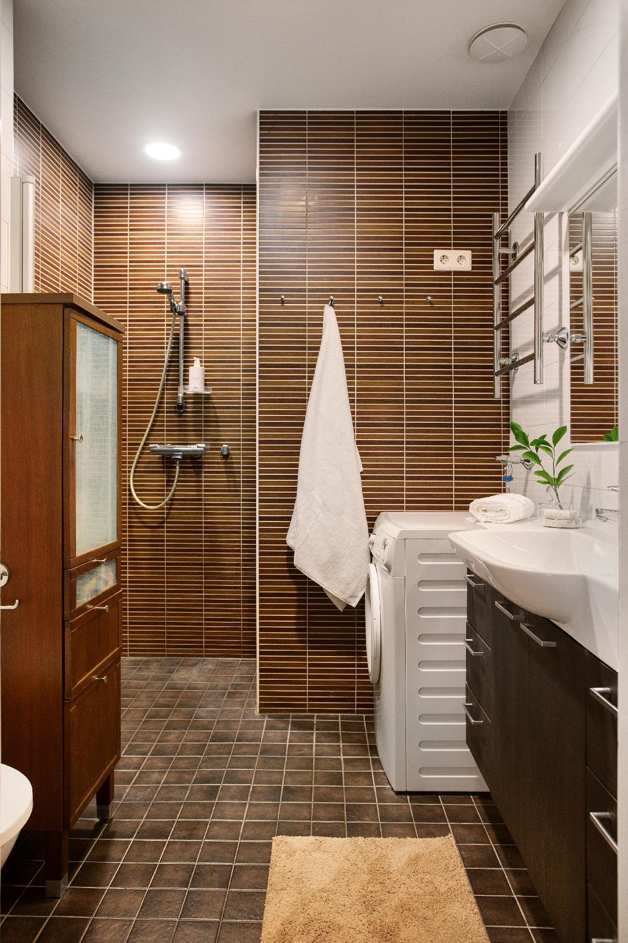 Runeberginkatu 28, Etu-Töölö, Helsinki