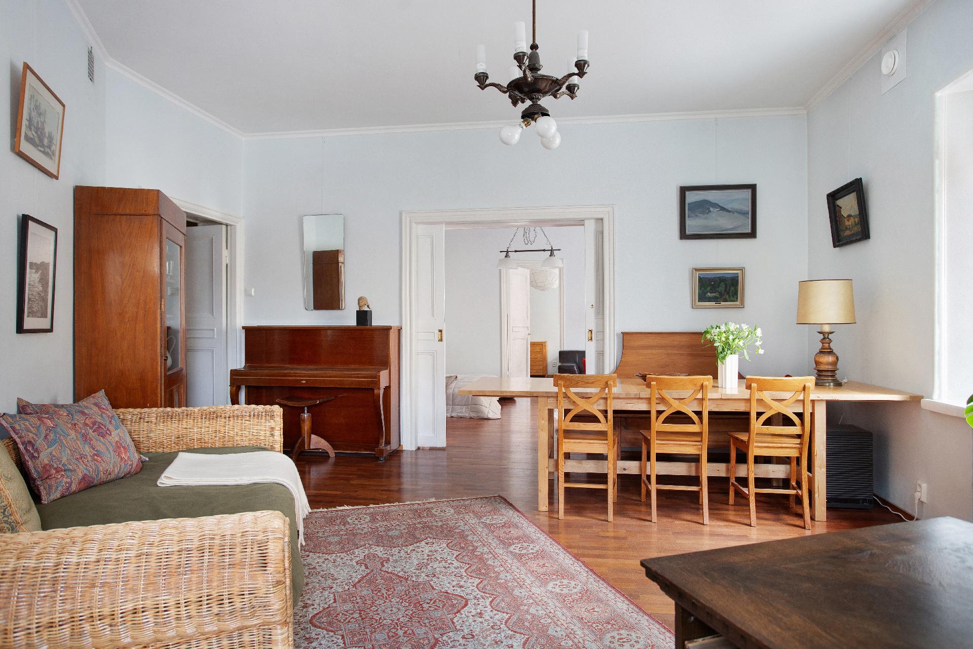 Runeberginkatu 28, Etu-Töölö, Helsinki