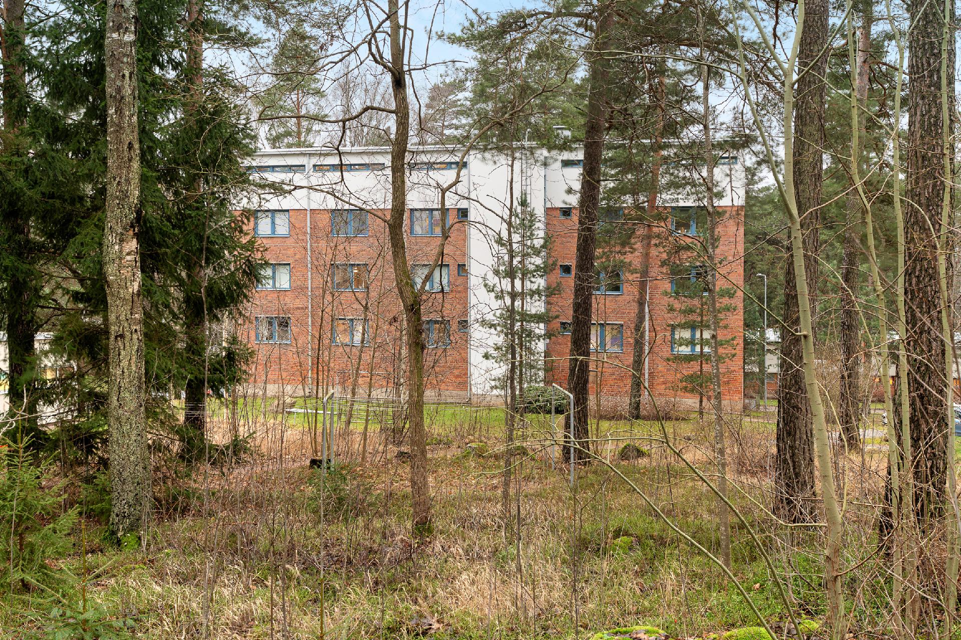 Menninkäisentie 5, Tapiola, Espoo