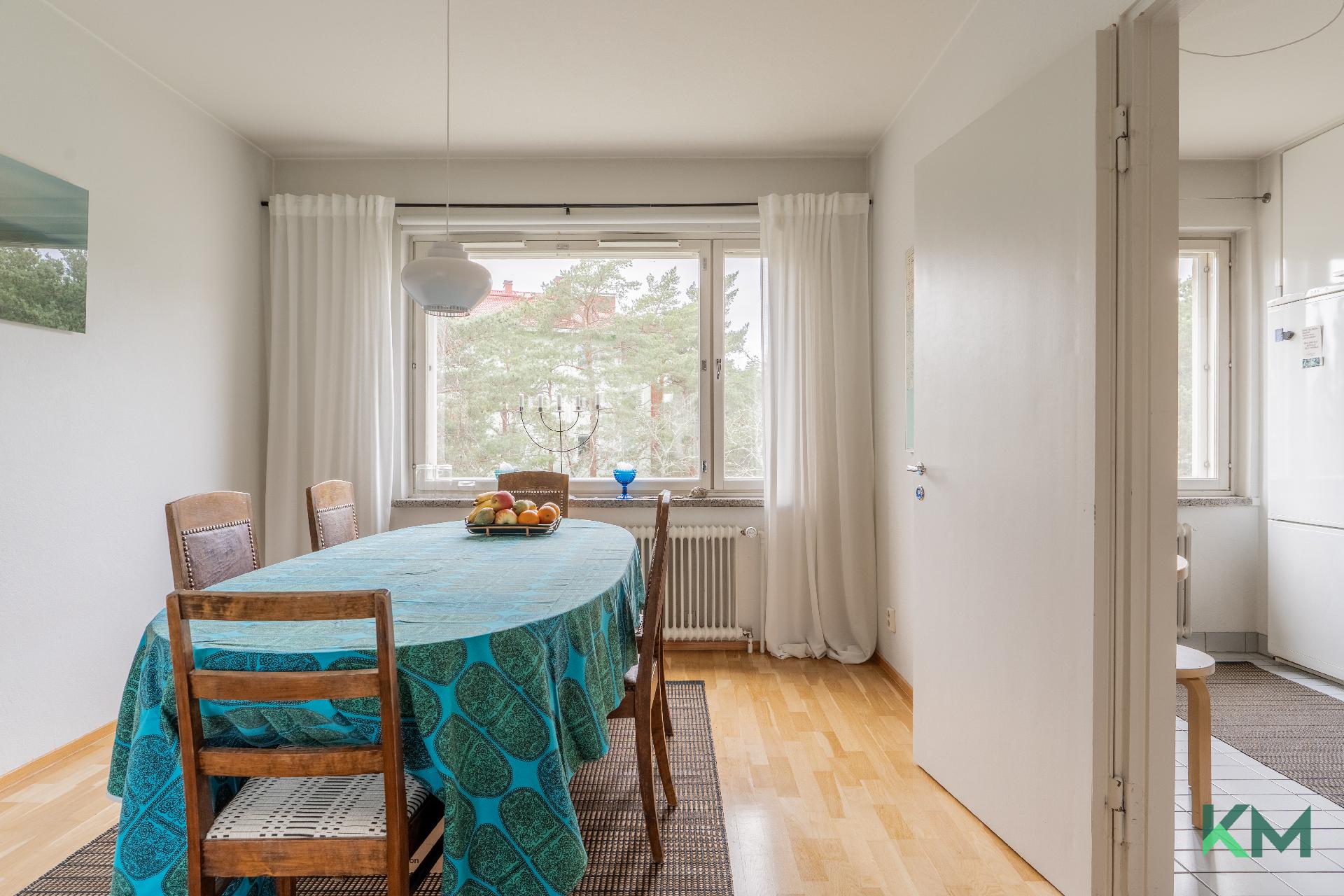 Hiihtomäentie 24, Herttoniemi, Helsinki