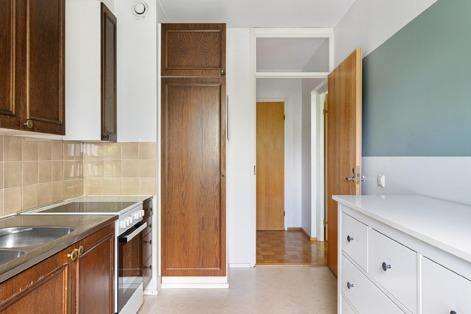 Vallikatu 17, Vallikallio, Espoo