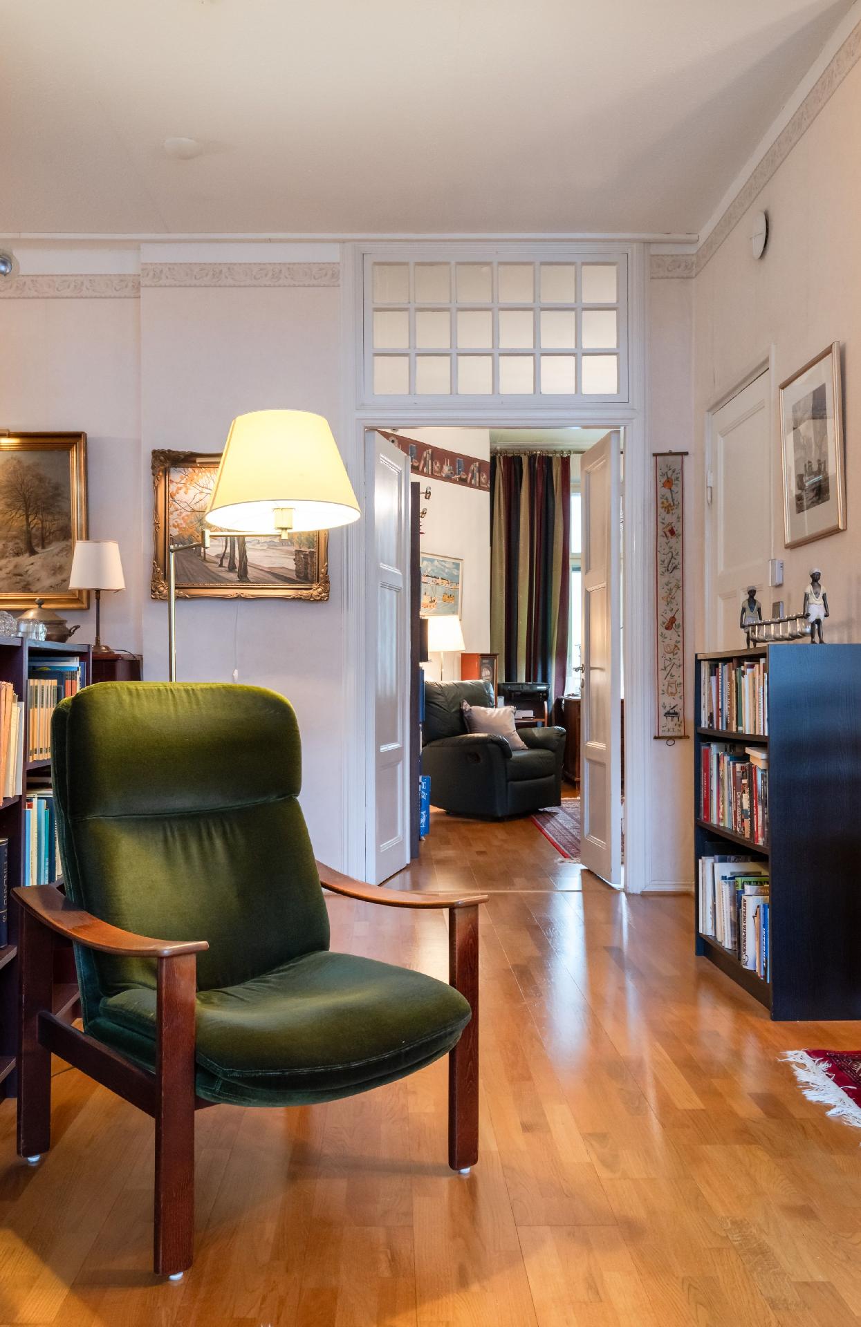 Vironkatu 9, Kruununhaka, Helsinki