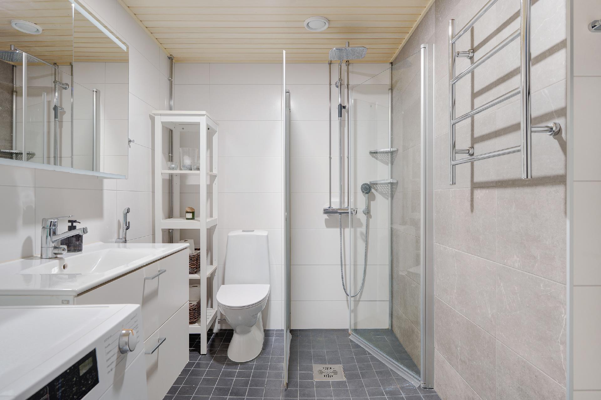 Armas Launiksen katu 14, Leppävaara, Espoo