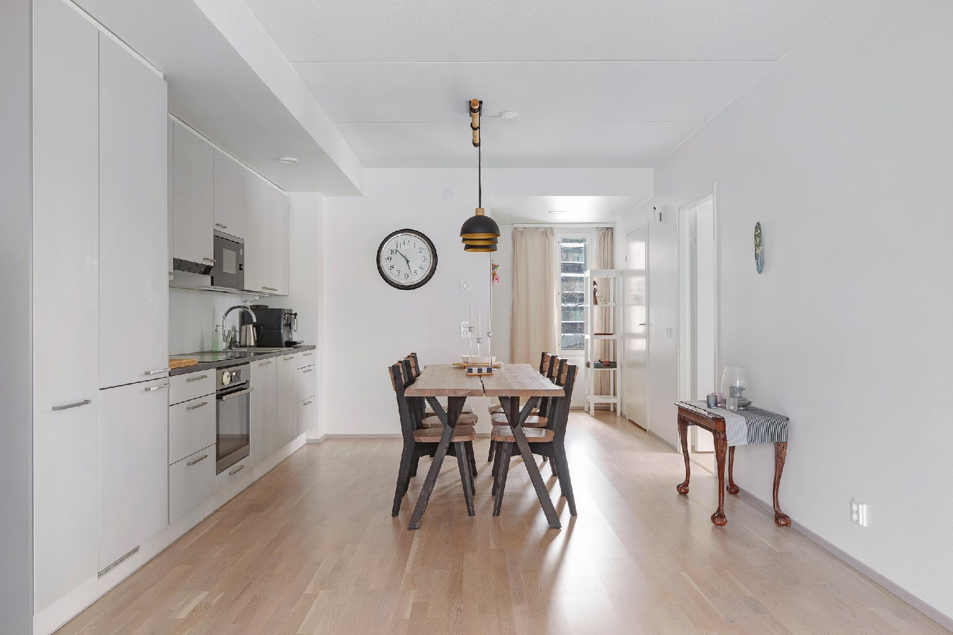 Armas Launiksen katu 14, Leppävaara, Espoo