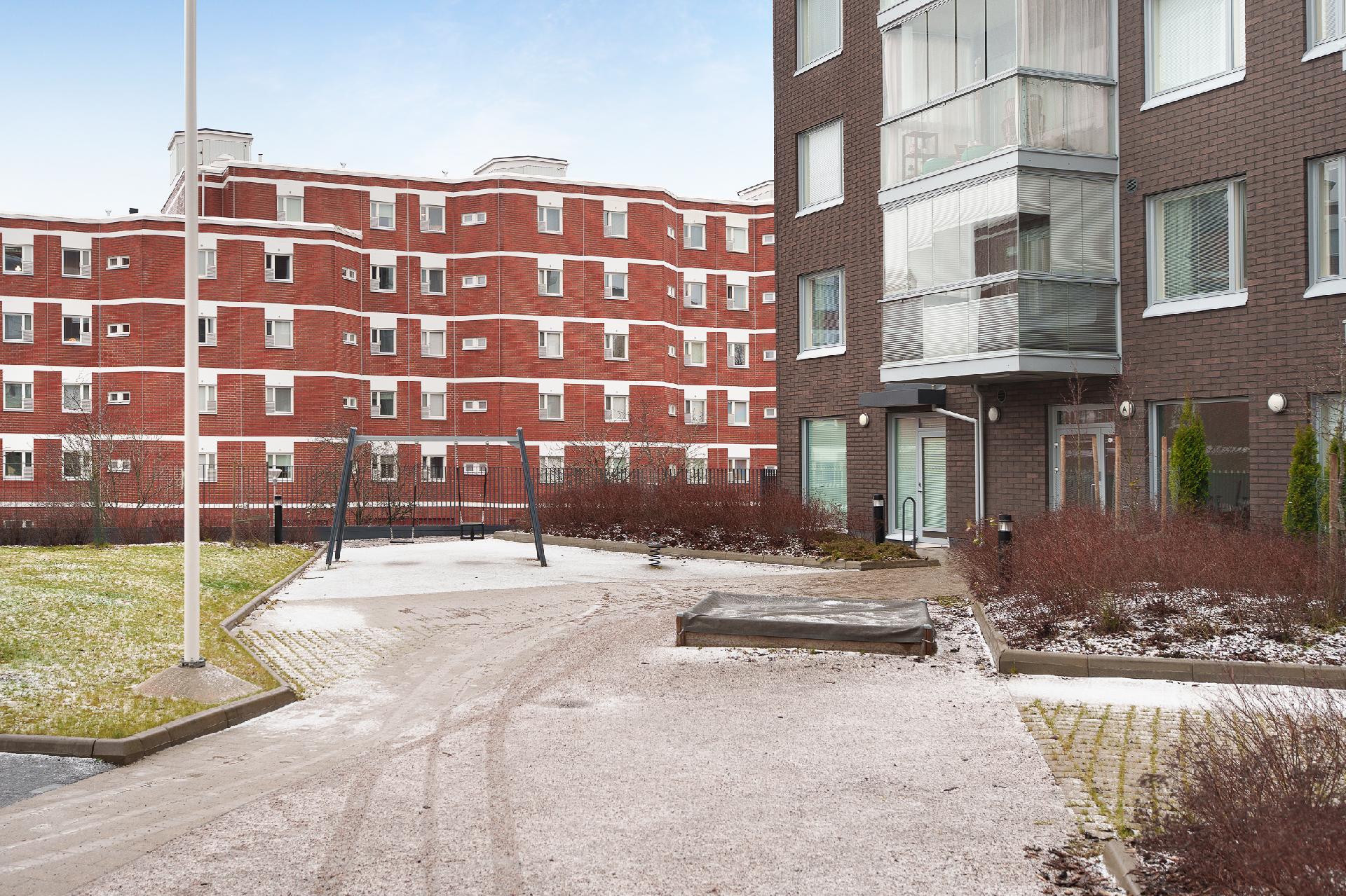 Armas Launiksen katu 14, Leppävaara, Espoo