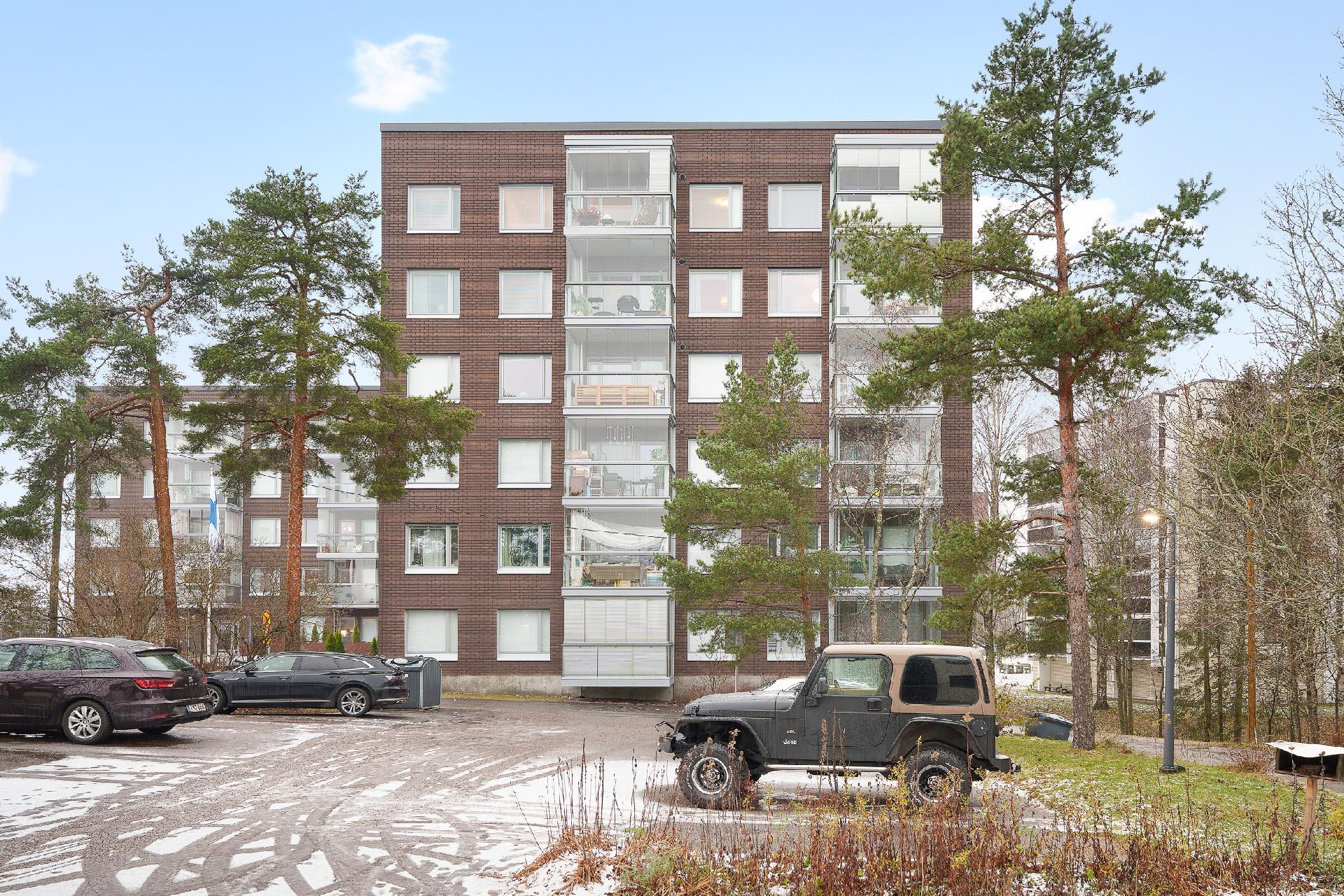 Armas Launiksen katu 14, Leppävaara, Espoo