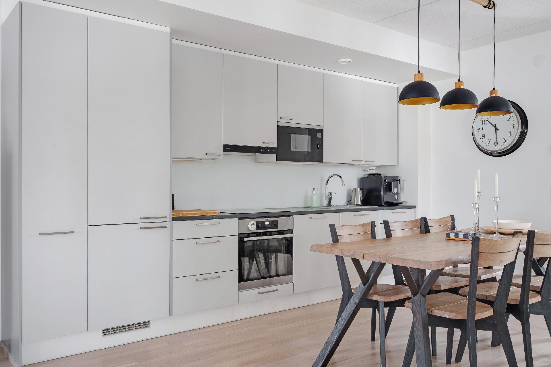 Armas Launiksen katu 14, Leppävaara, Espoo