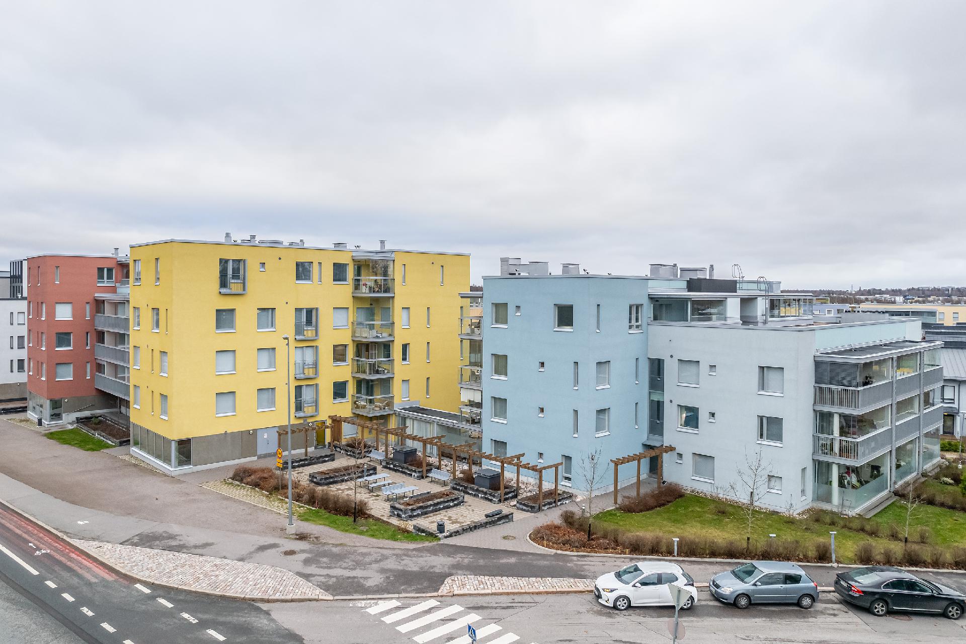 Moderni uusi alue hyvien palvelujen äärellä