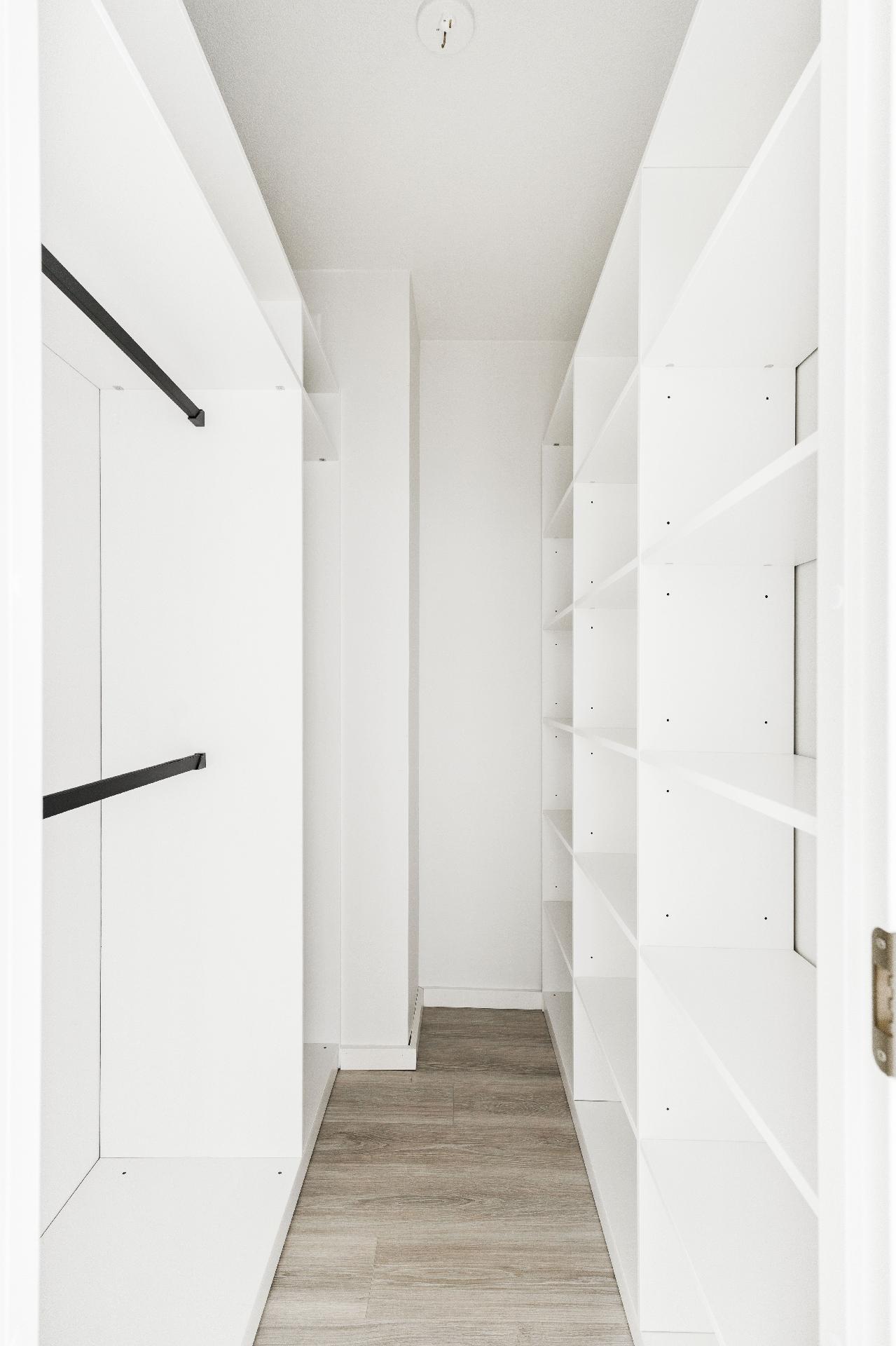 Vaatehuone on remontoitu vastikään.