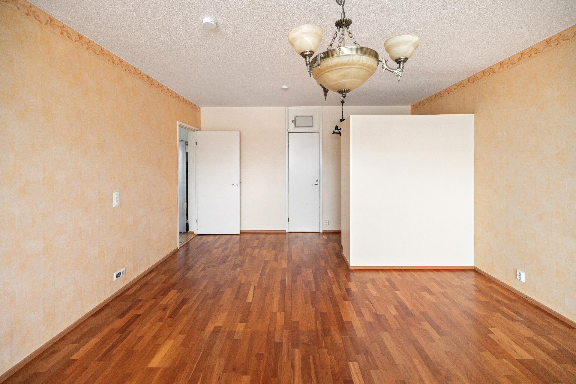 Kauppakaari 13, Keskusta, Kerava