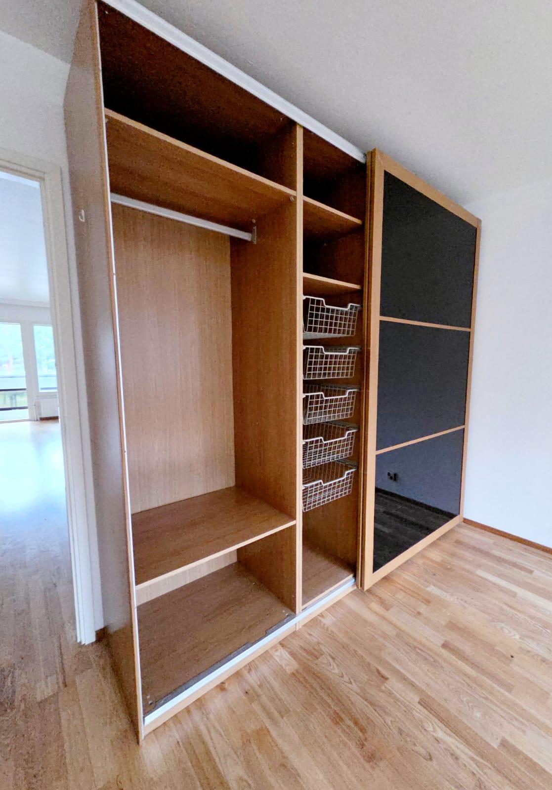 Päämakuuhuoneen kaapisto