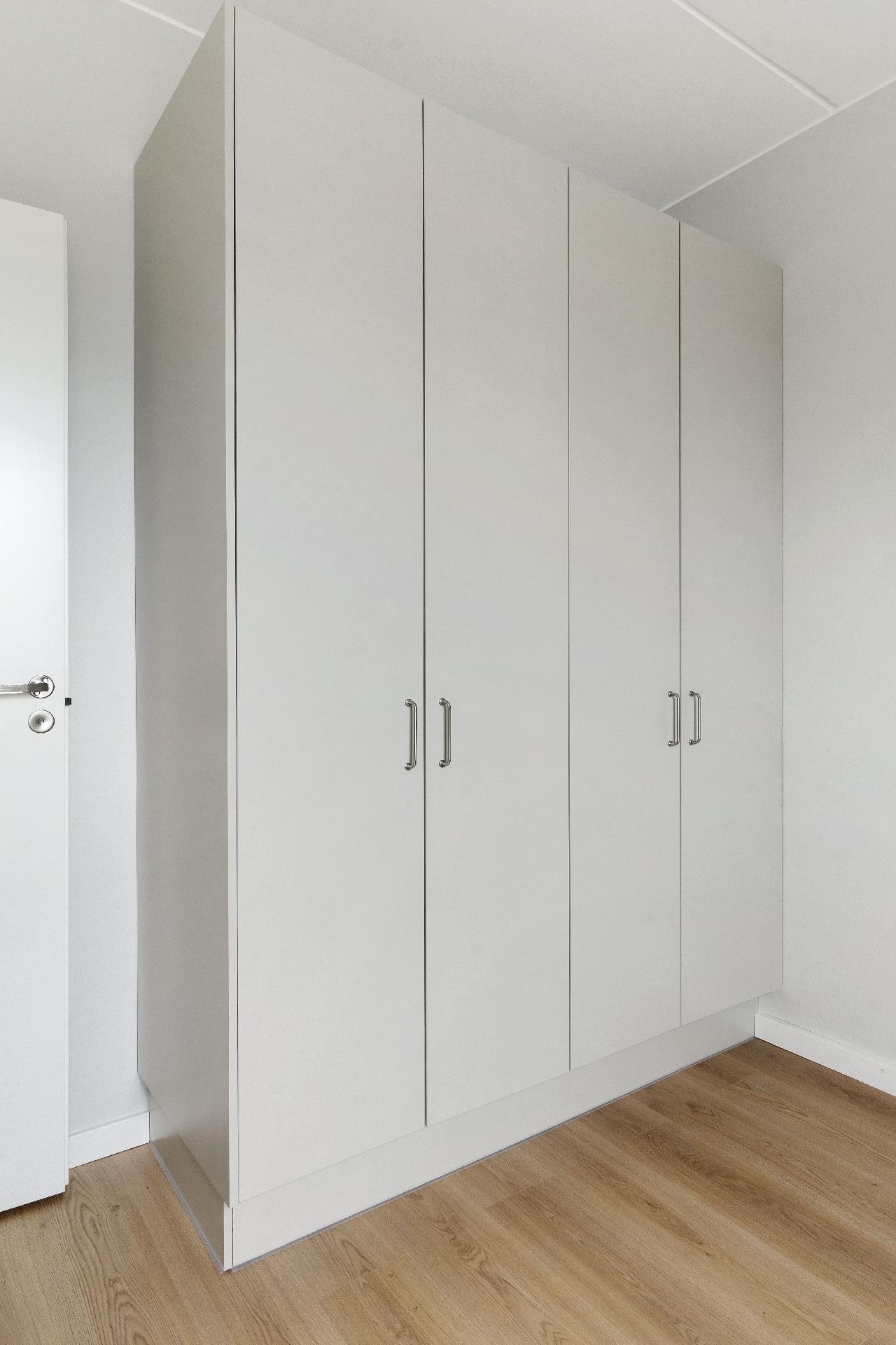 Kaikki kaapistot on uusittu remontin yhteydessä.