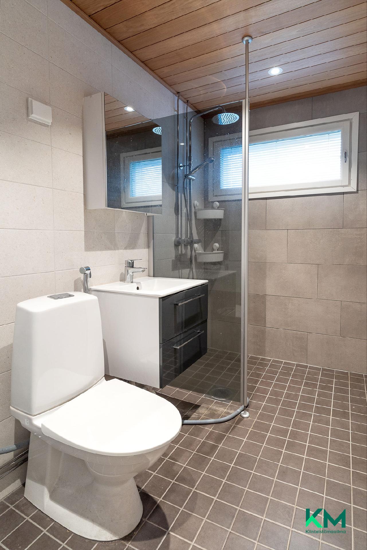 Liutuntie 13, Liuttu, Kangasala