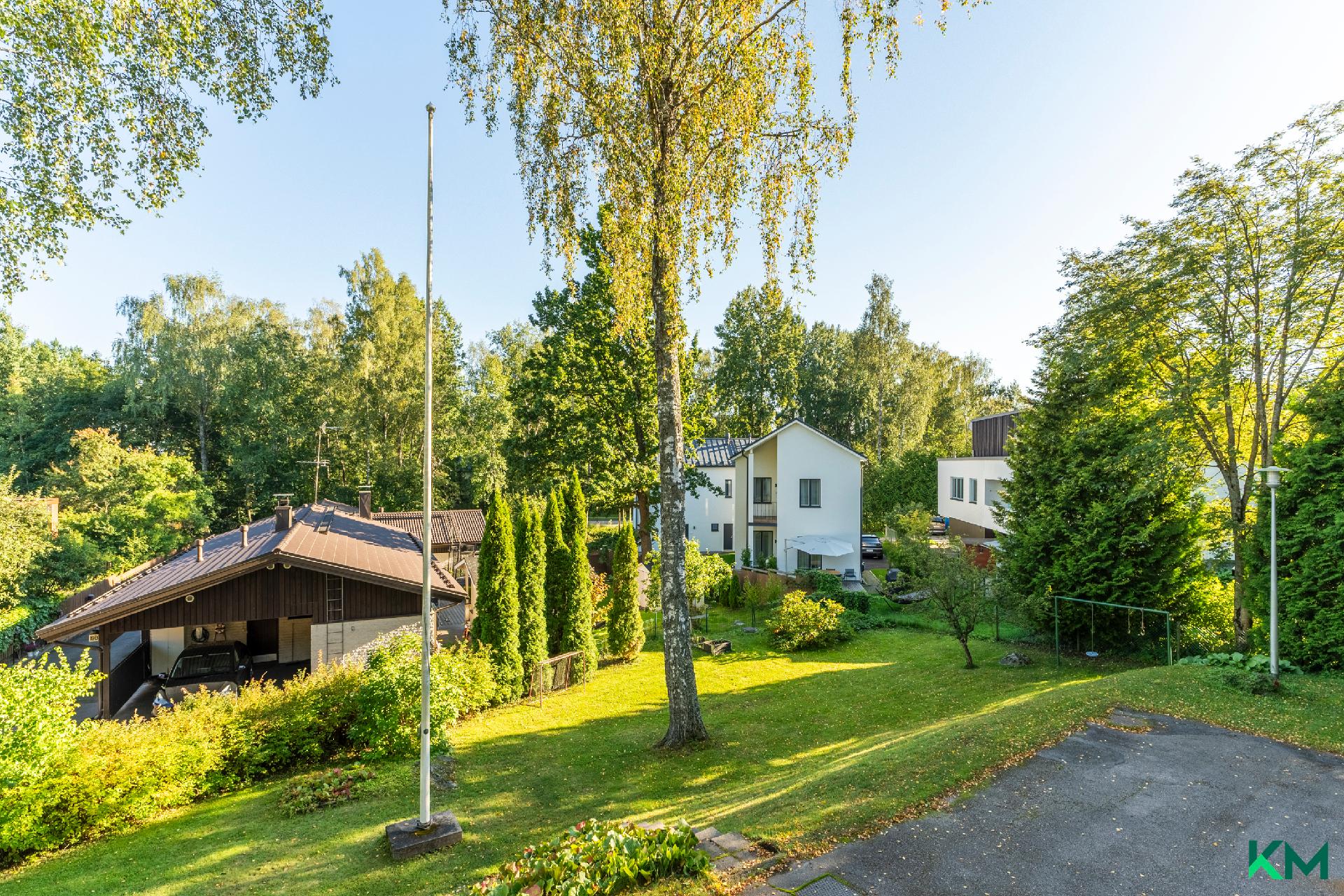 Kirvuntie 19, Laajalahti, Espoo